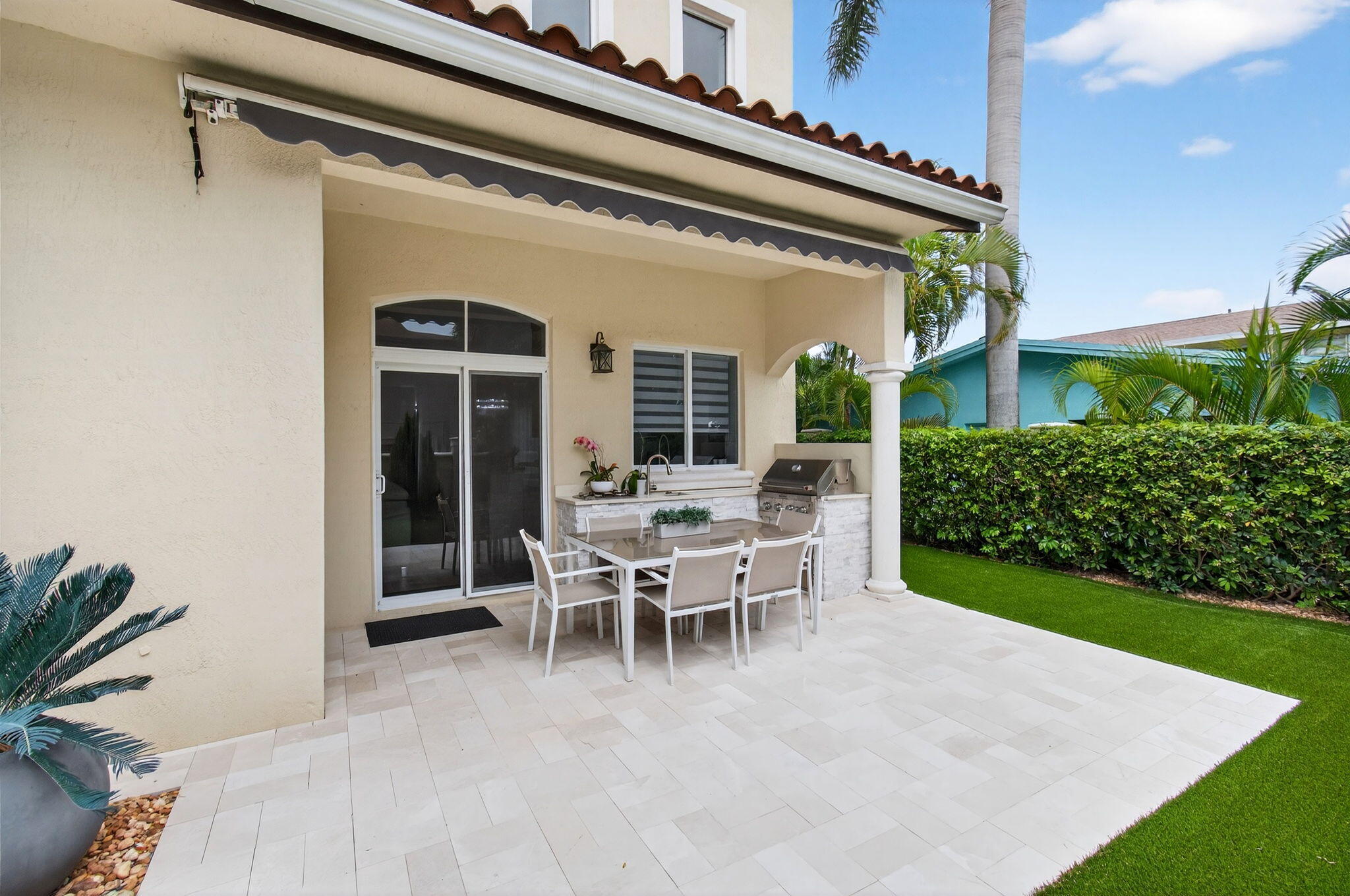 1942 NE 6th Street C