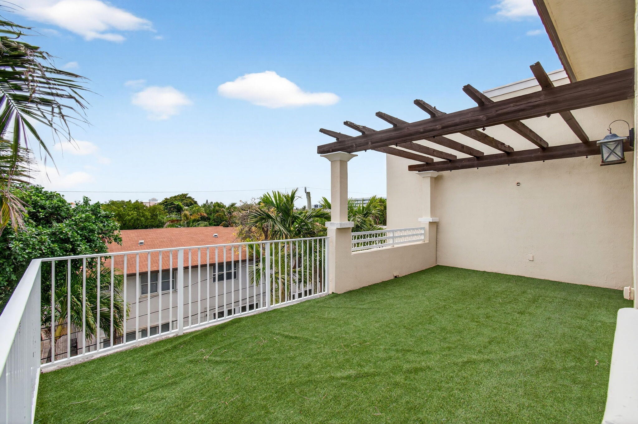 1942 NE 6th Street C