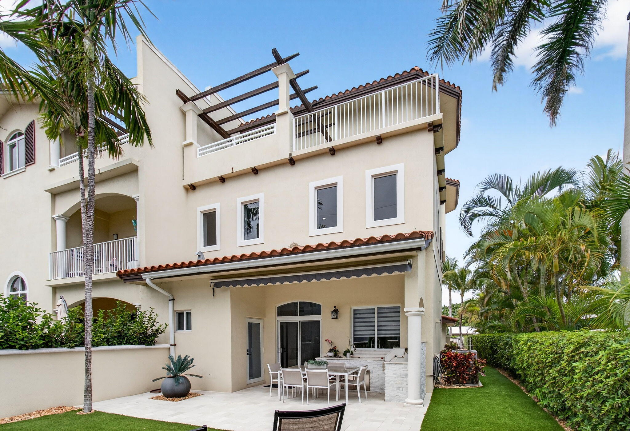 1942 NE 6th Street C