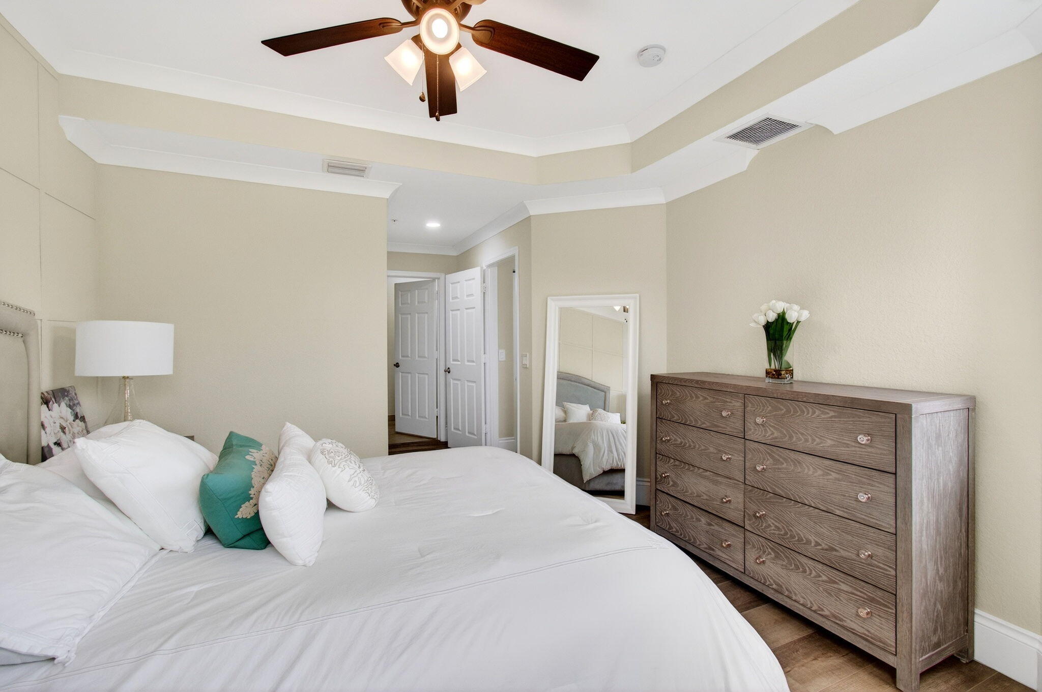 1942 NE 6th Street C