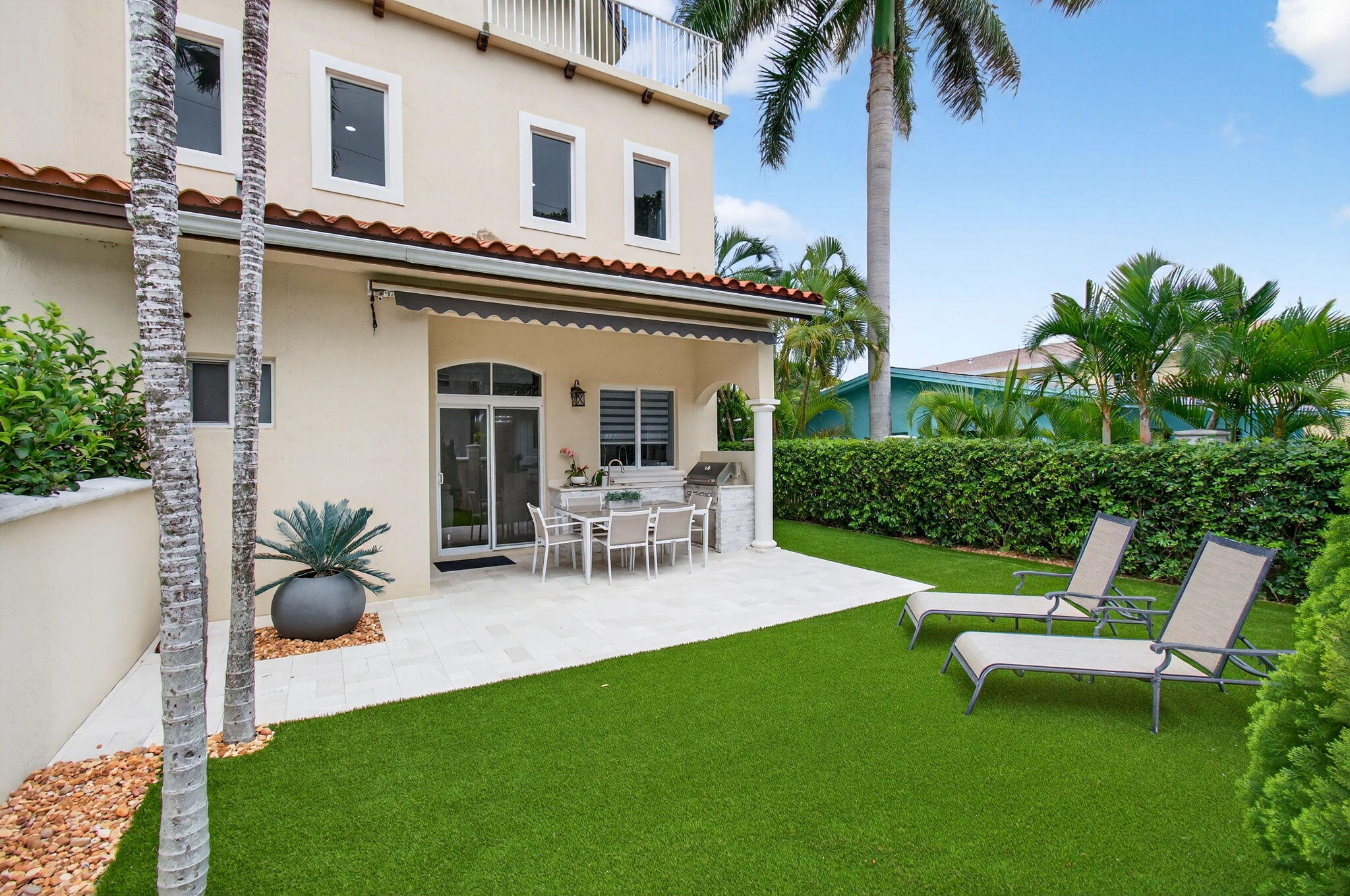 1942 NE 6th Street C