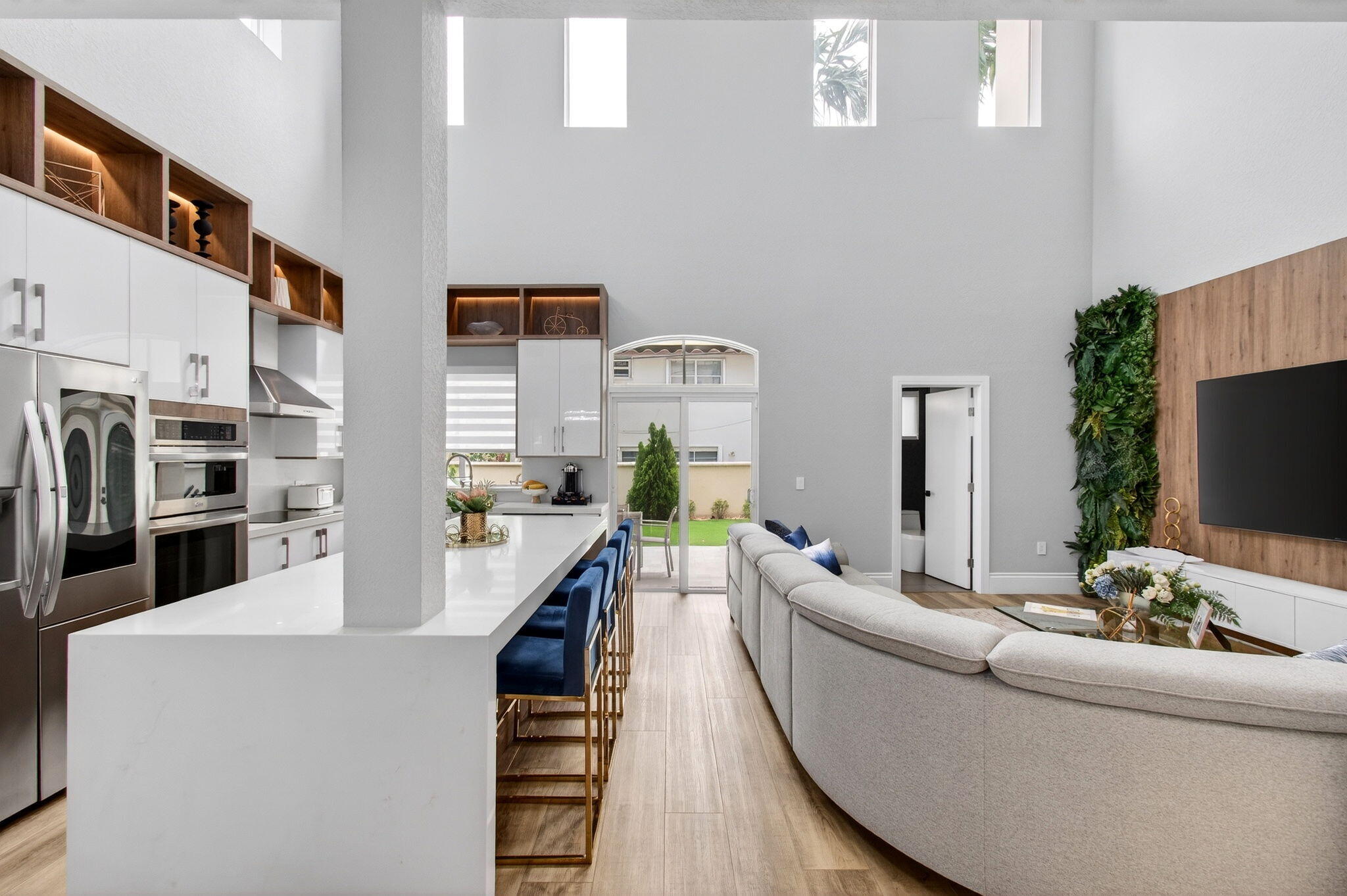 1942 NE 6th Street C