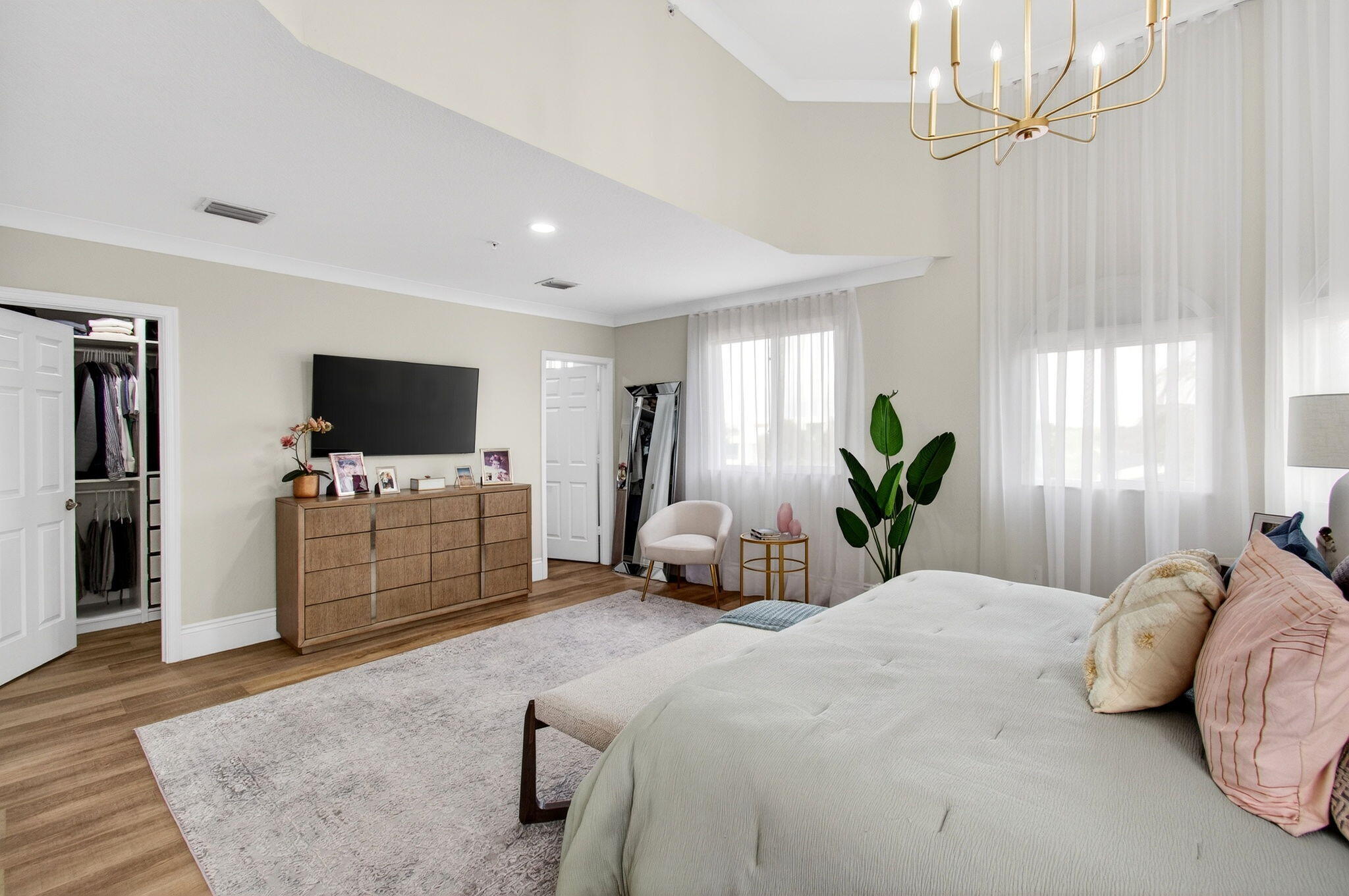 1942 NE 6th Street C