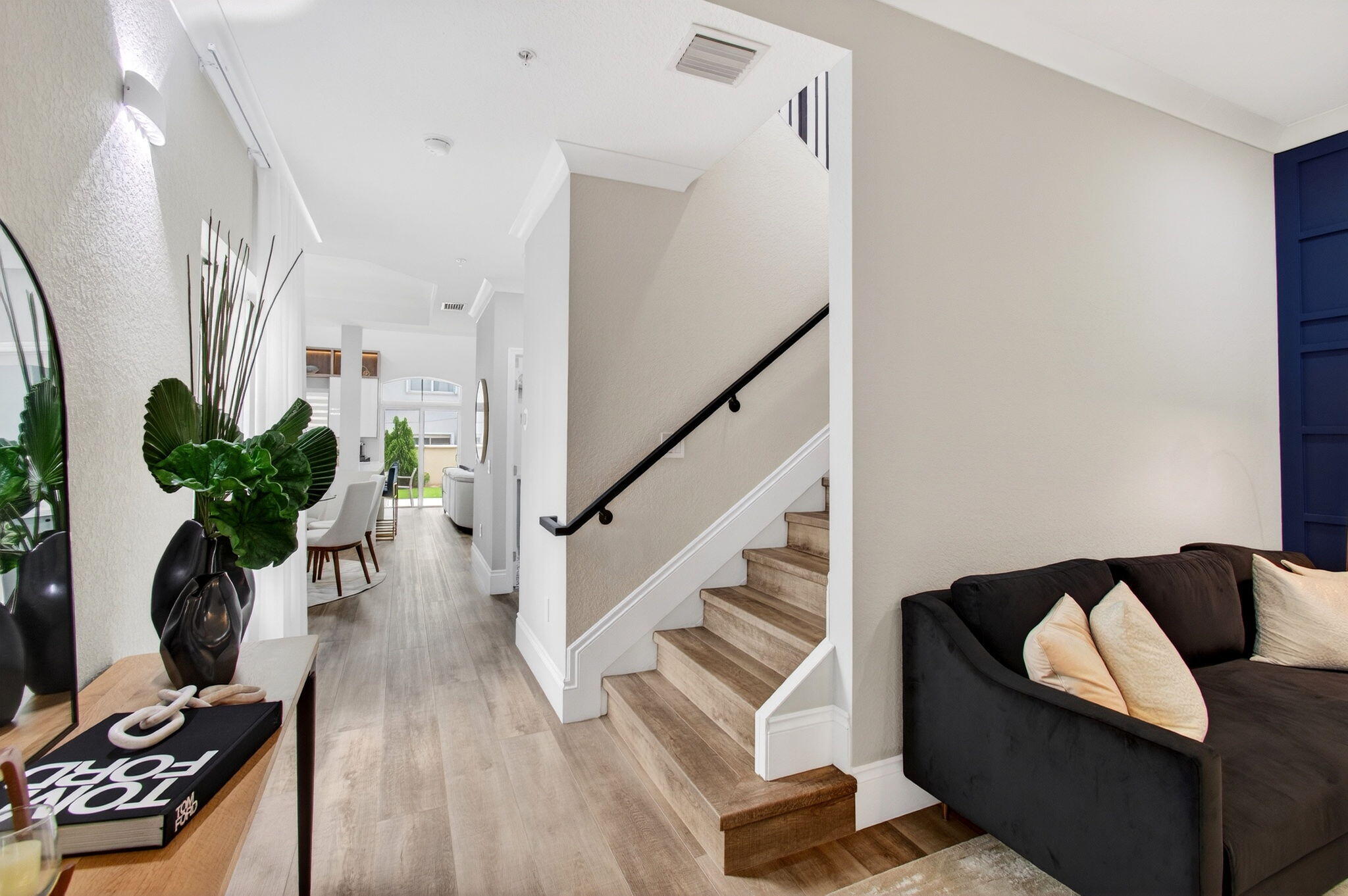 1942 NE 6th Street C