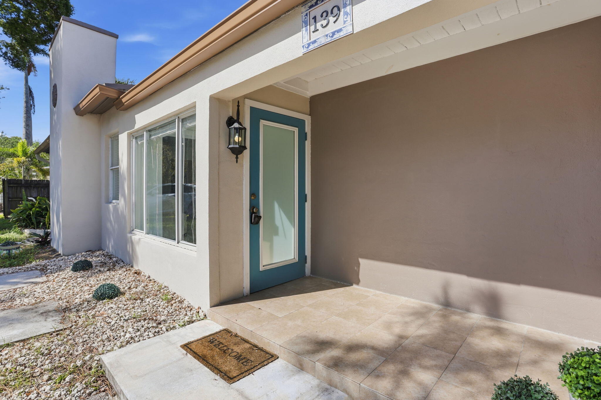 139 SW 21st Way