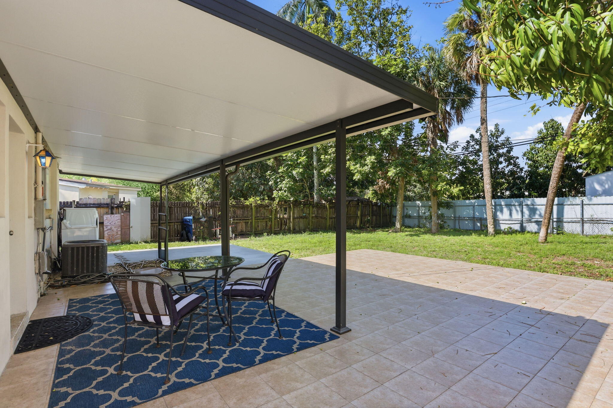 139 SW 21st Way