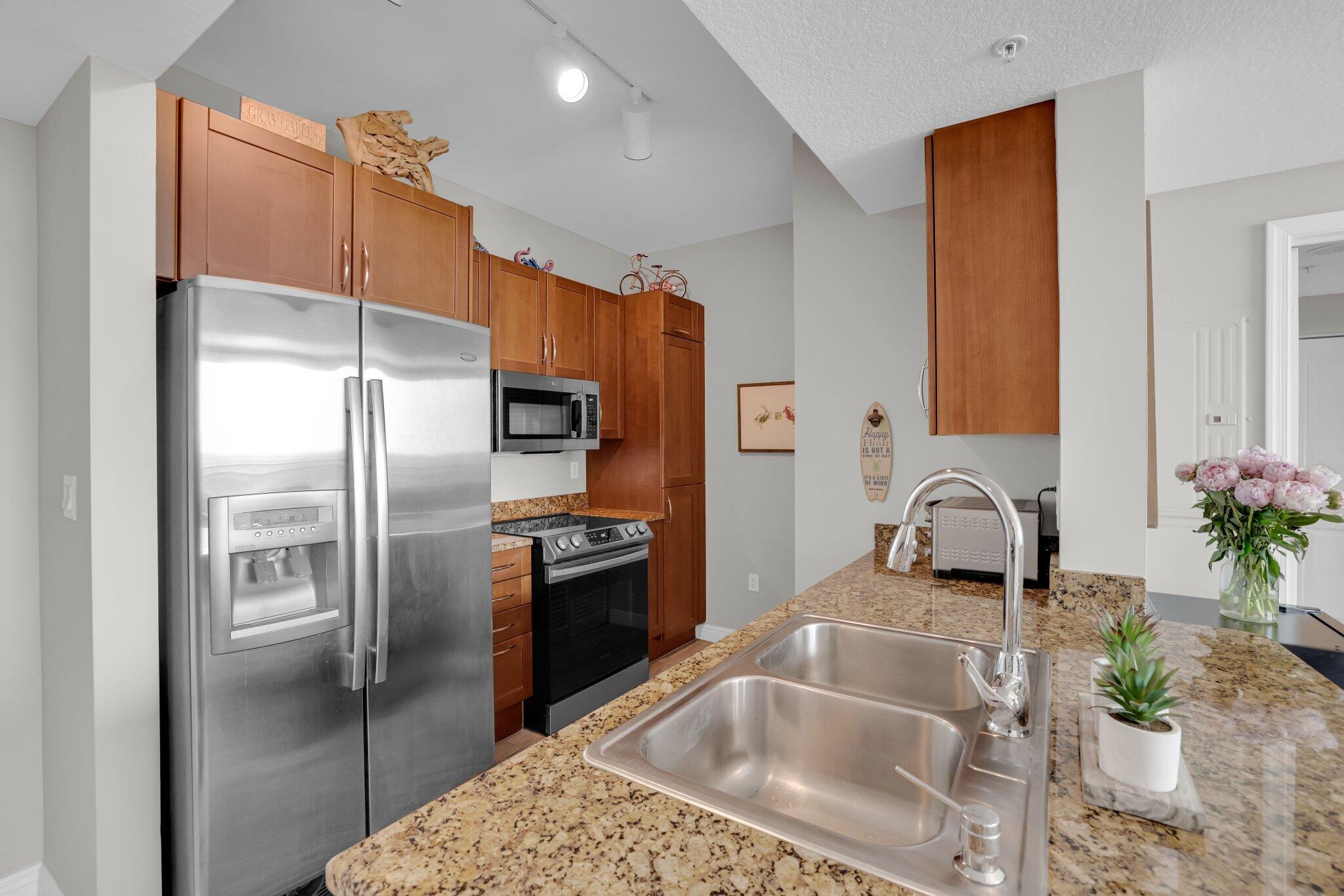 450 N Federal Highway 1213