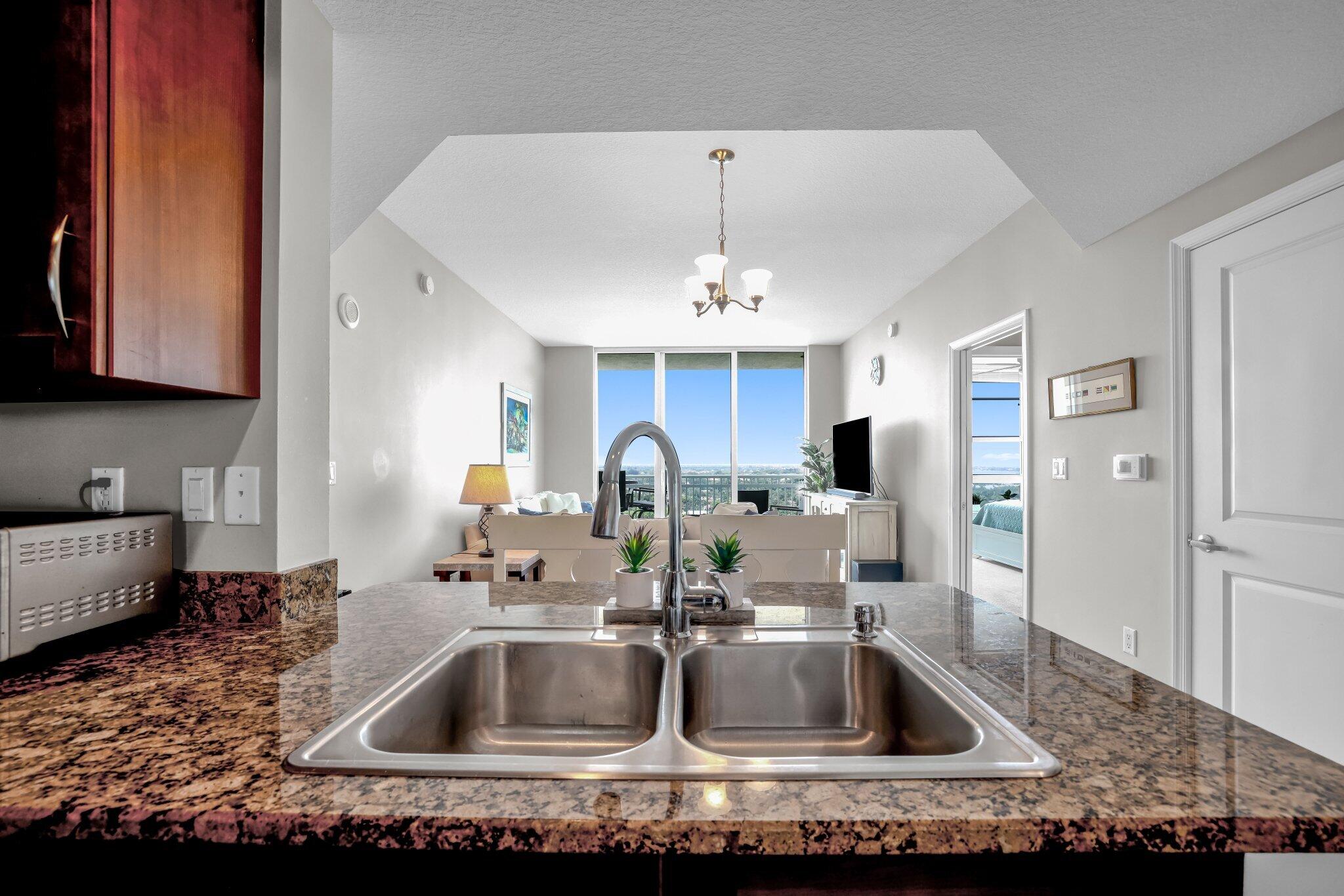 450 N Federal Highway 1213