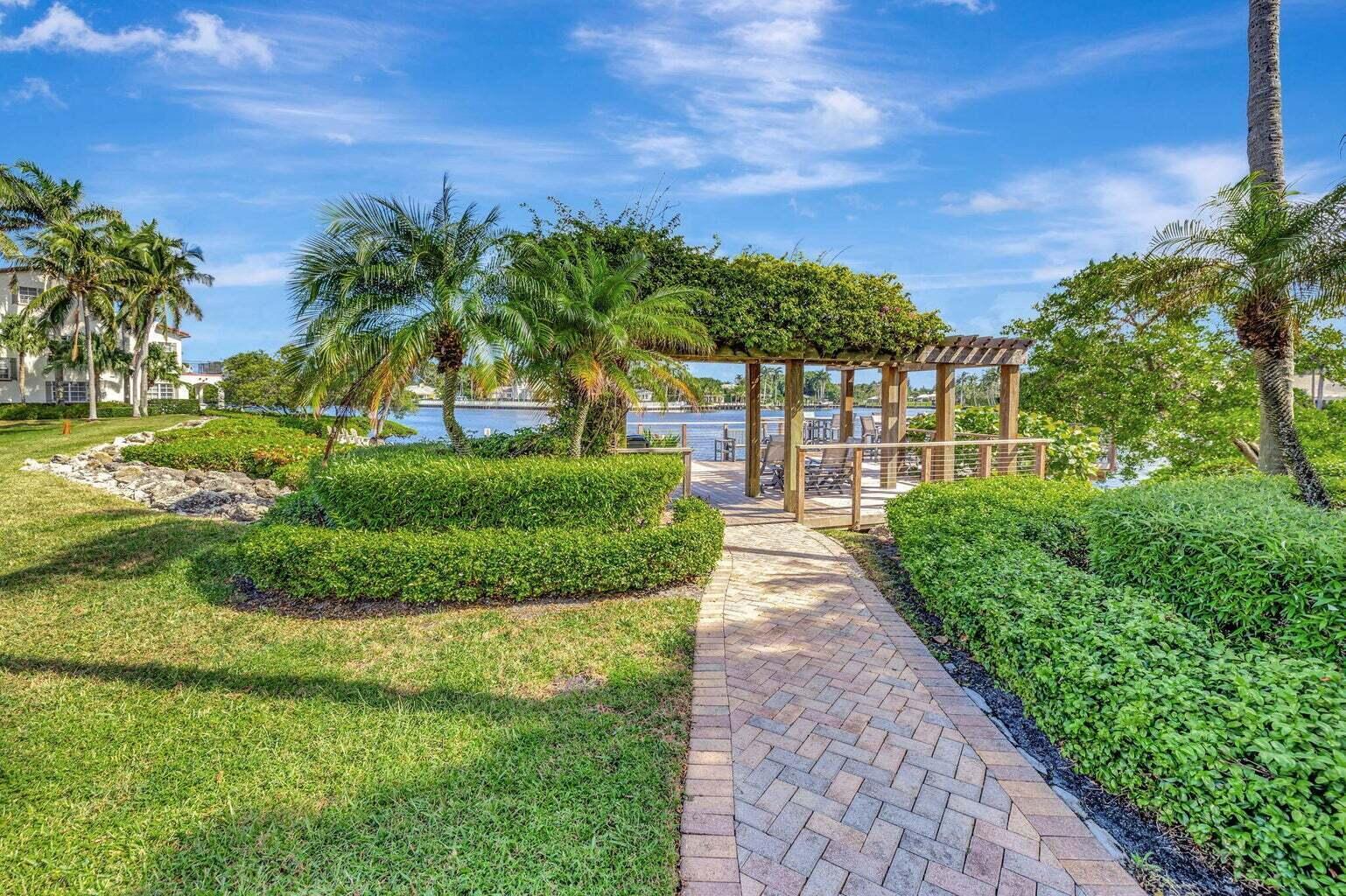 1527 Estuary Trail