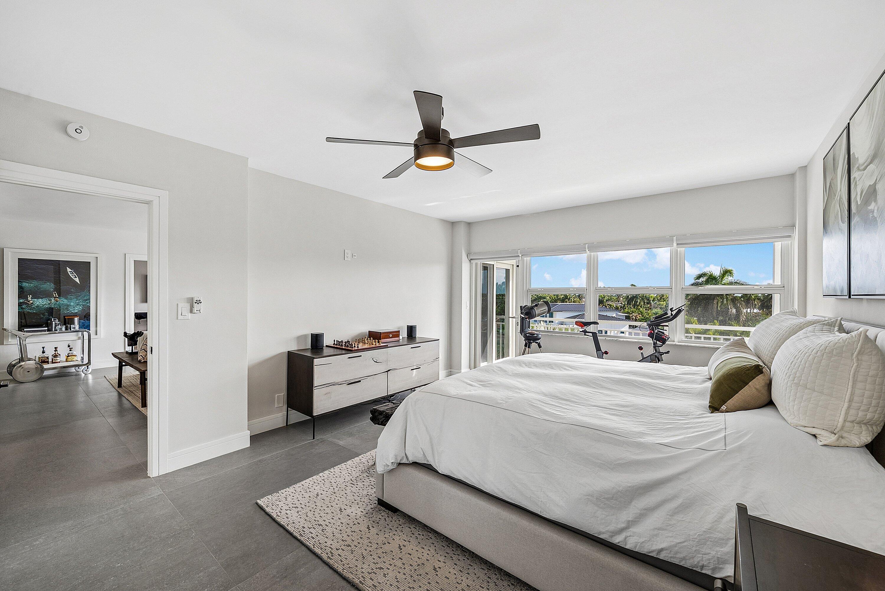 1000 Lowry Street 5d