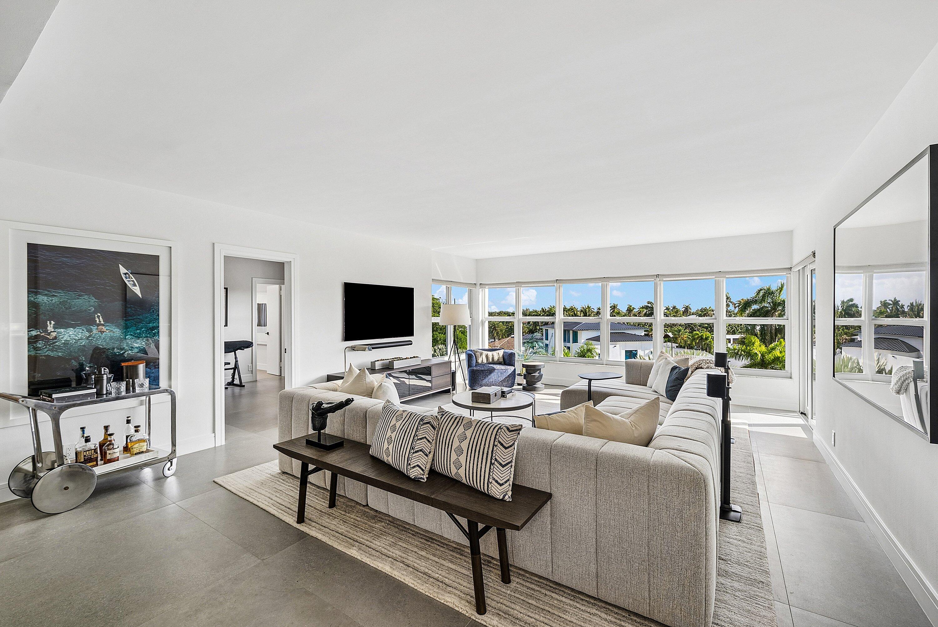 1000 Lowry Street 5d