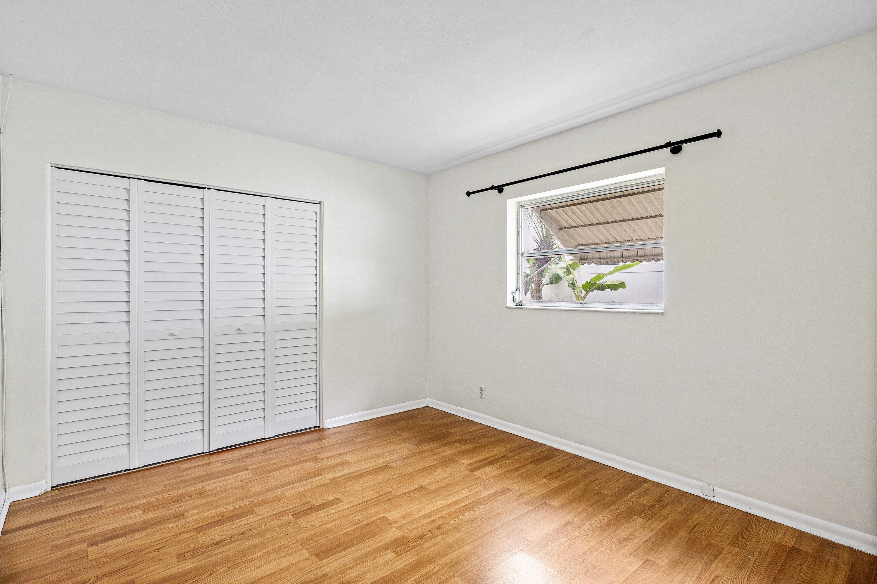 931 NW 9th Court