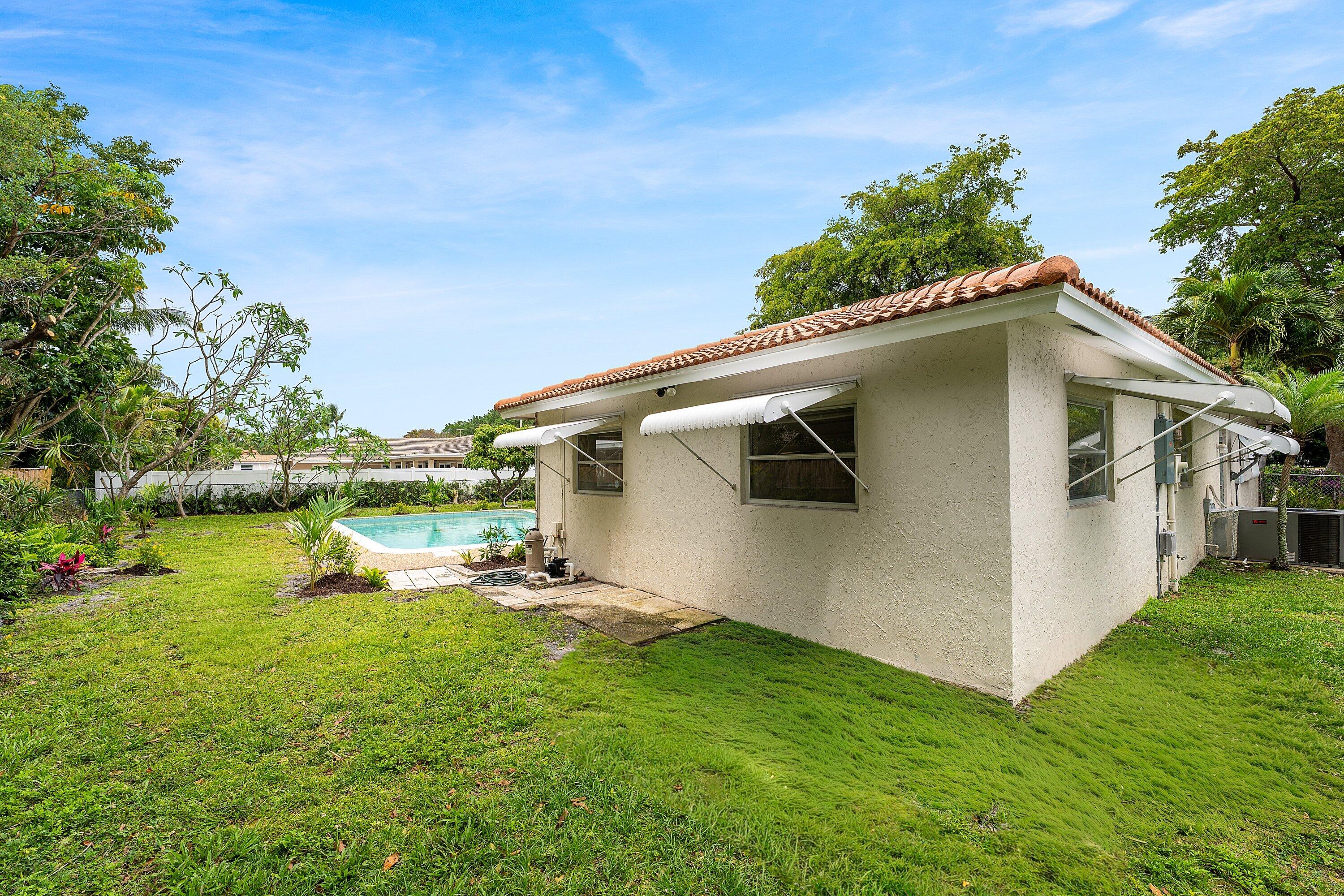 931 NW 9th Court