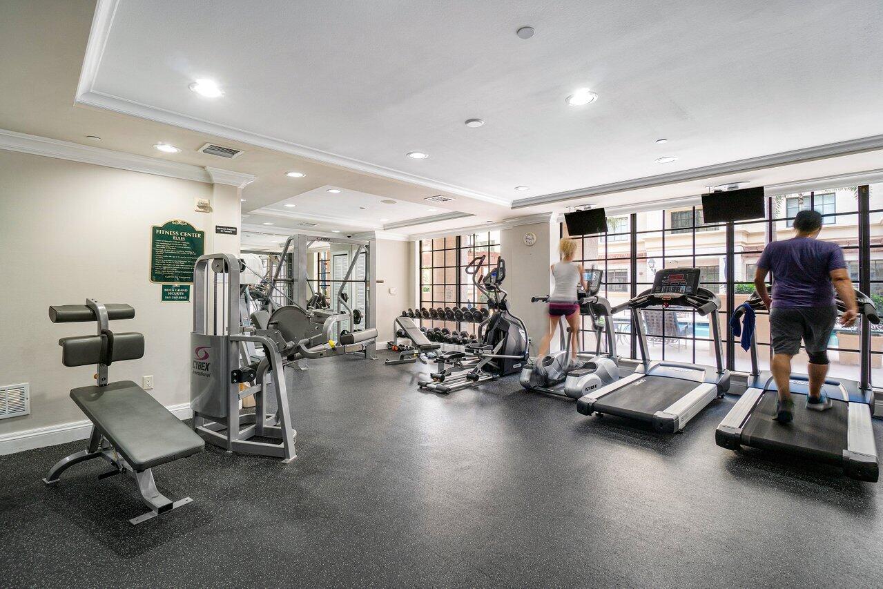 233 S Federal Highway 408