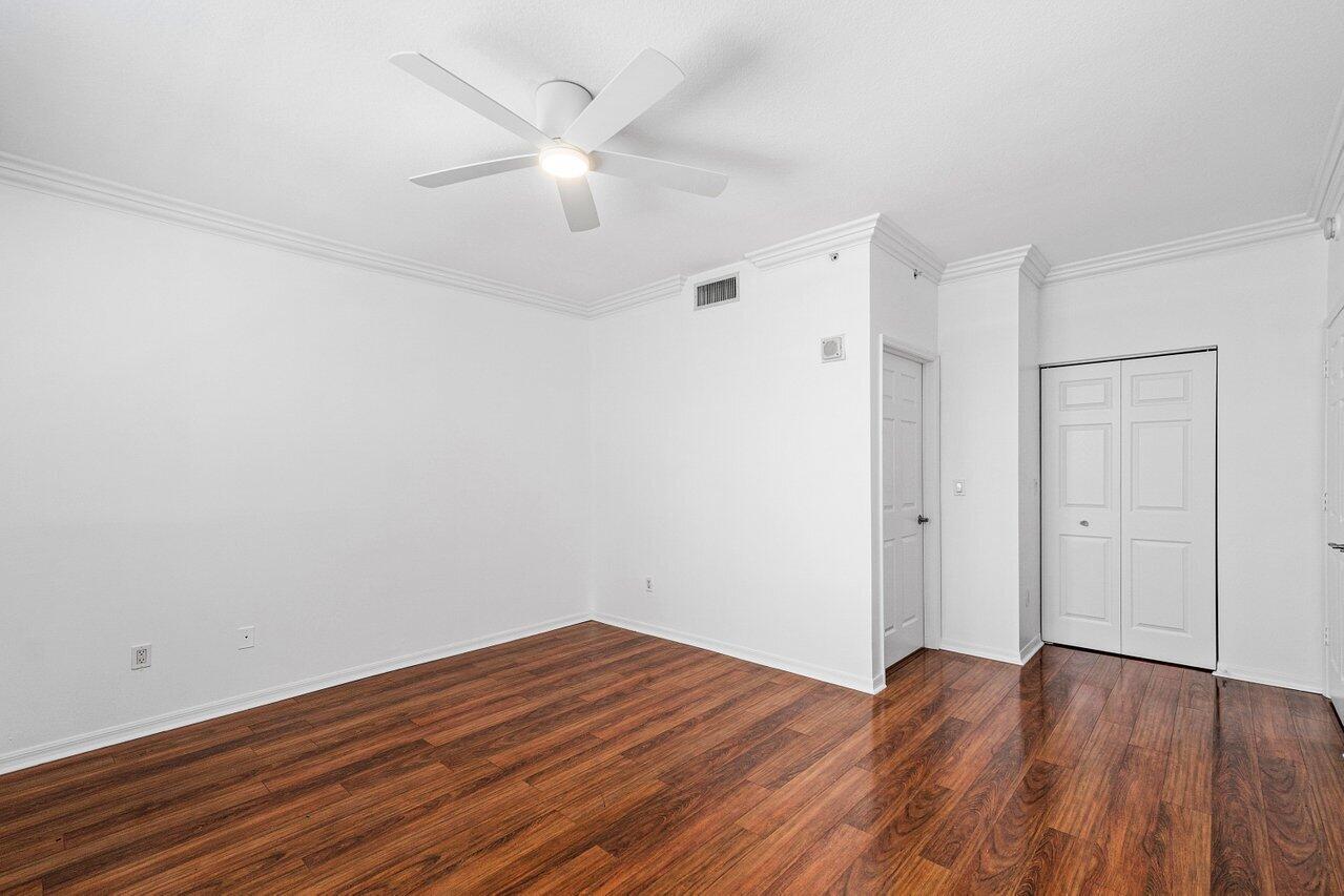 233 S Federal Highway 408