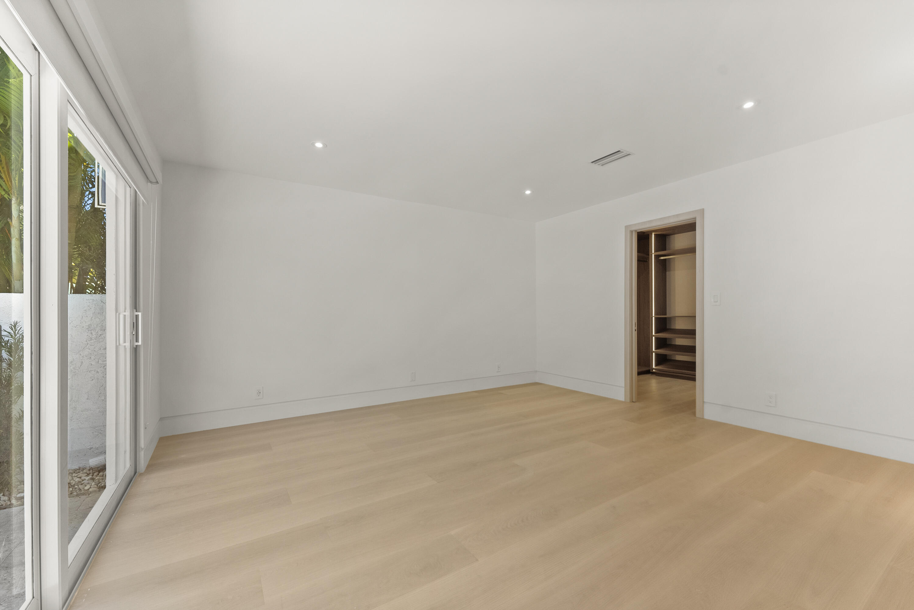 221 Pelican Way