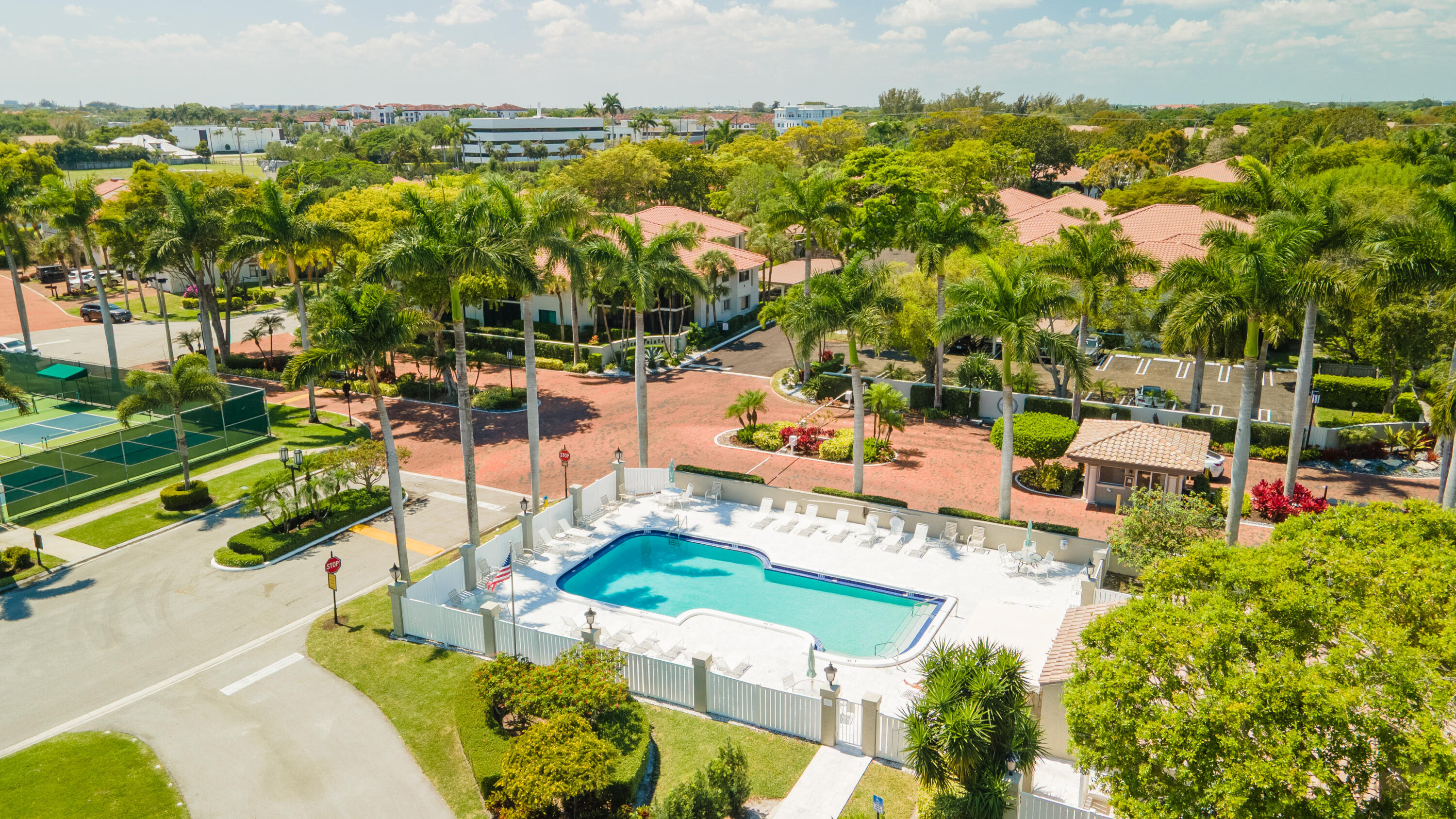 221 Pelican Way