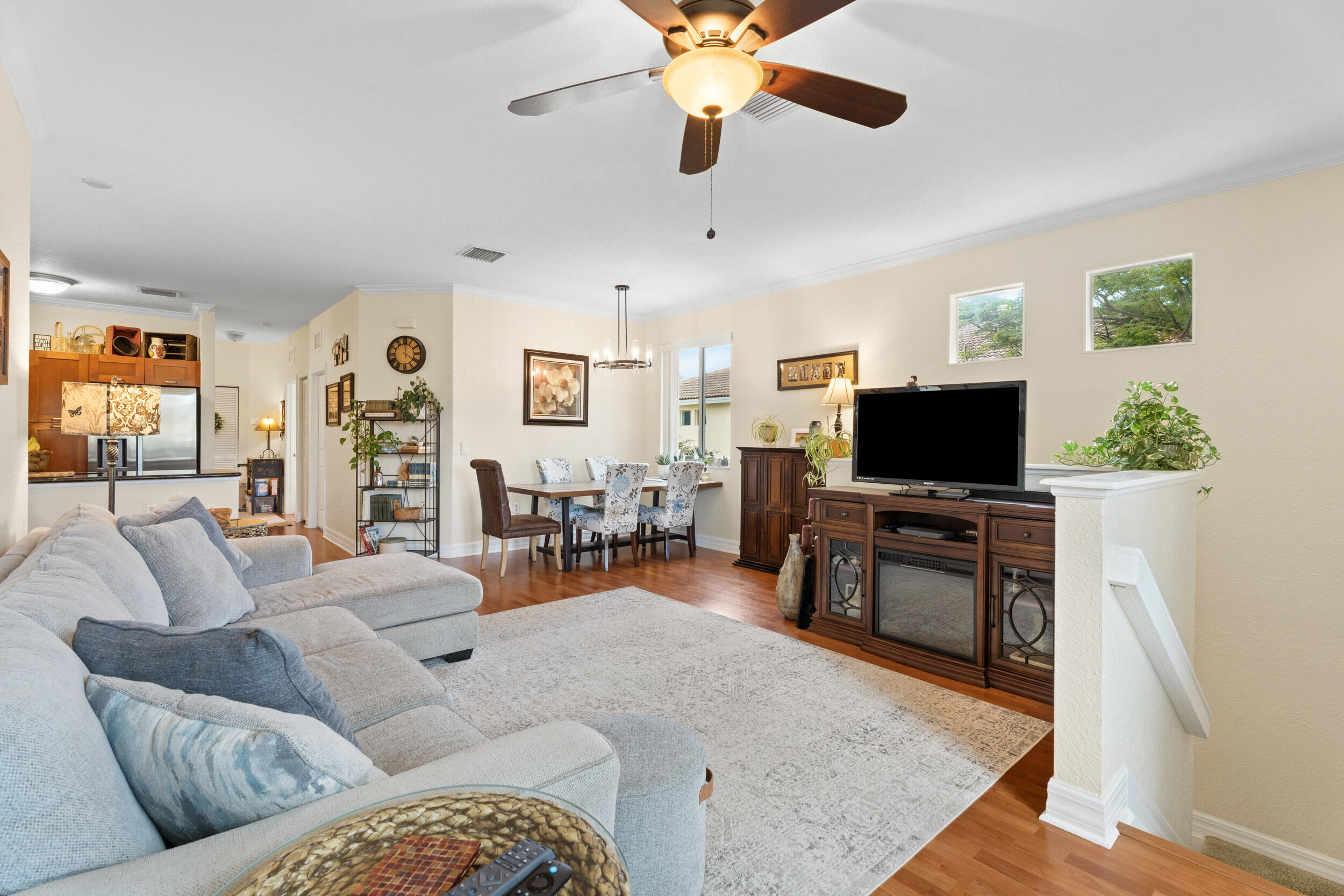 42 SE Sedona Circle 201
