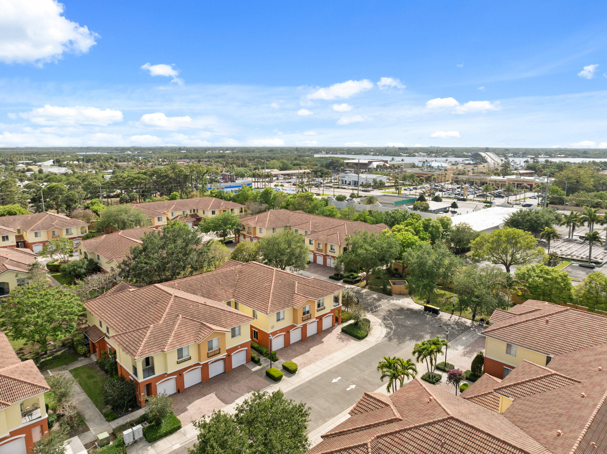 42 SE Sedona Circle 201