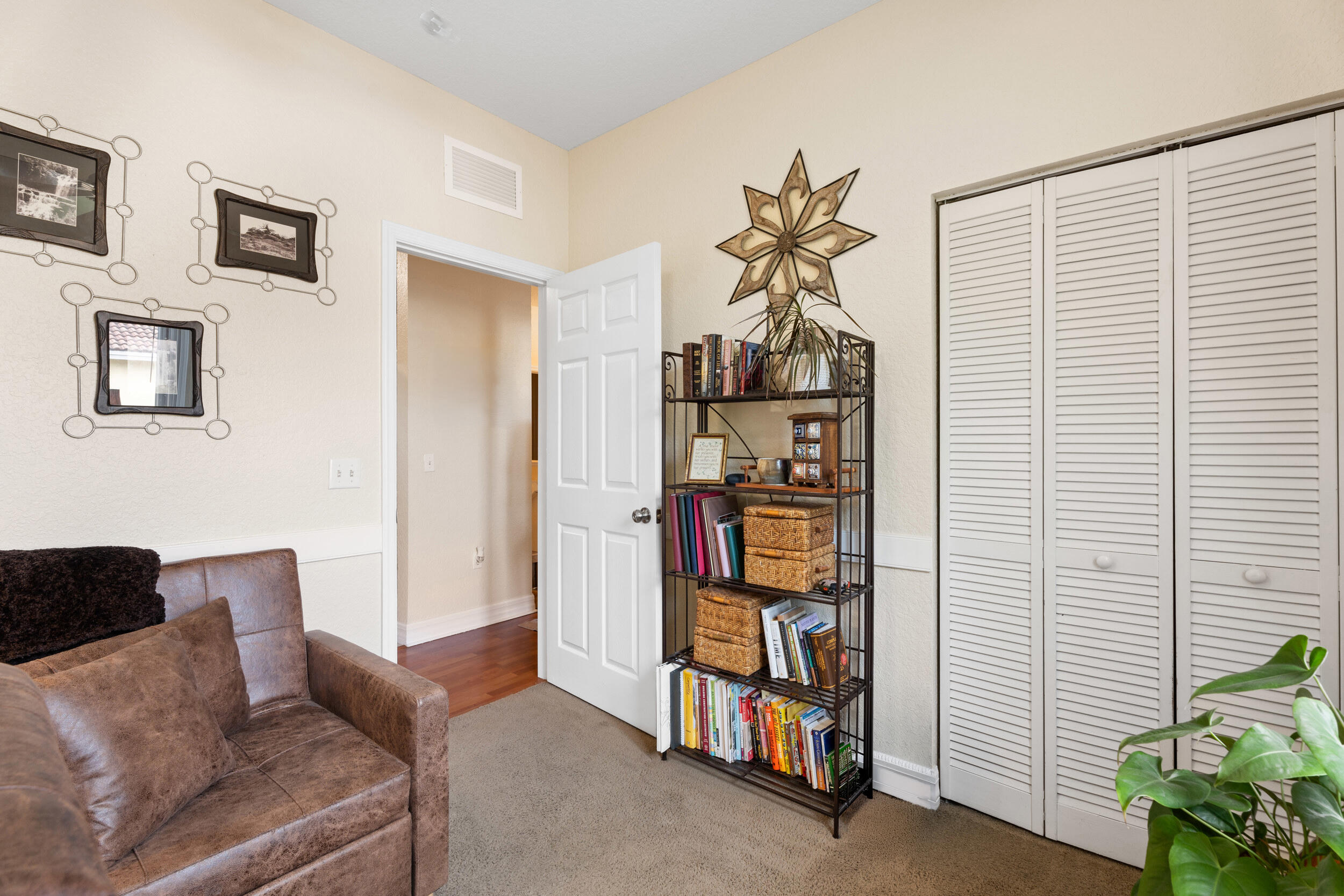 42 SE Sedona Circle 201