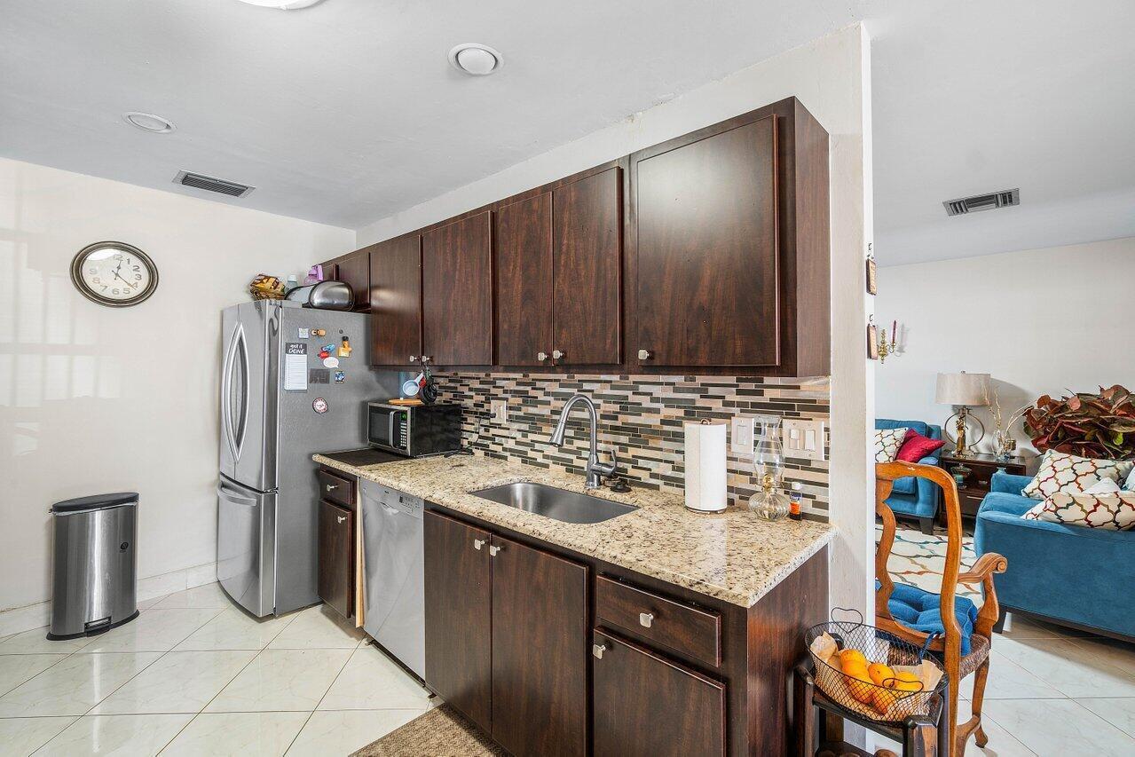 5814 Doris Court