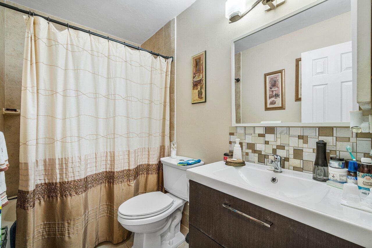 5814 Doris Court