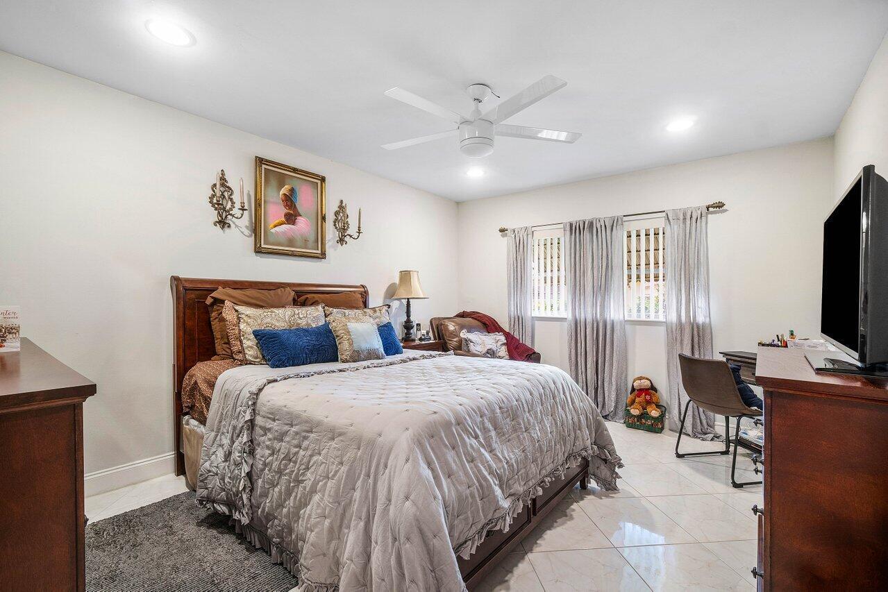 5814 Doris Court