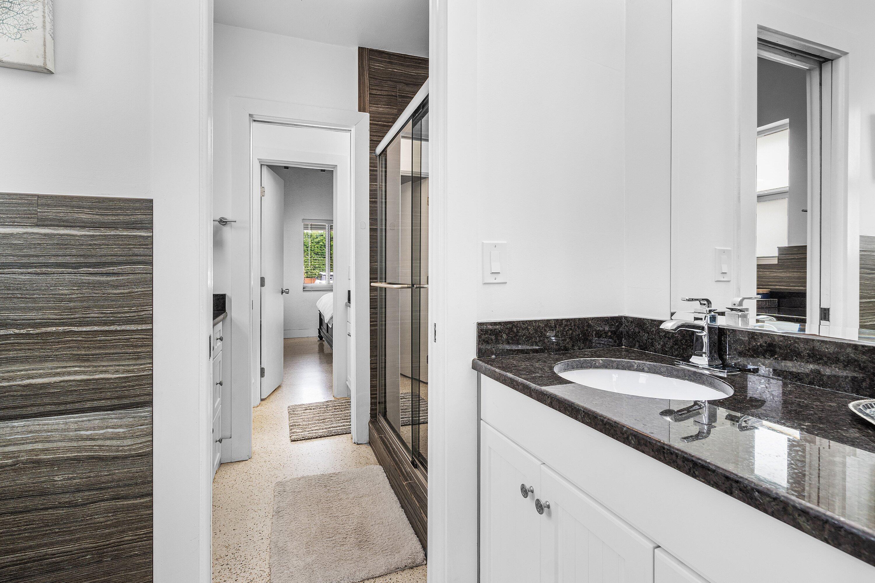 342 NE 7th Avenue