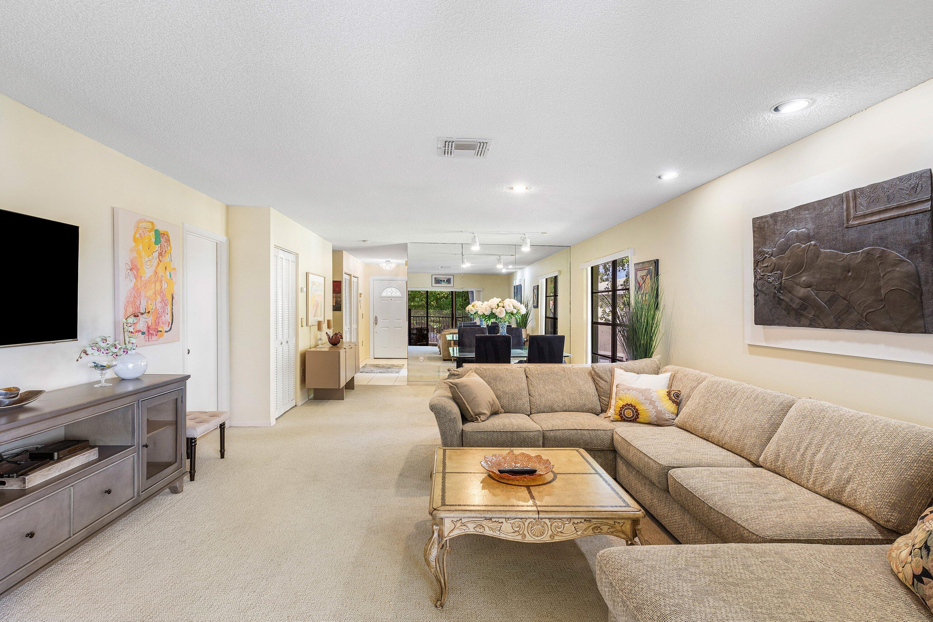 29 Stratford Lane West Unit B