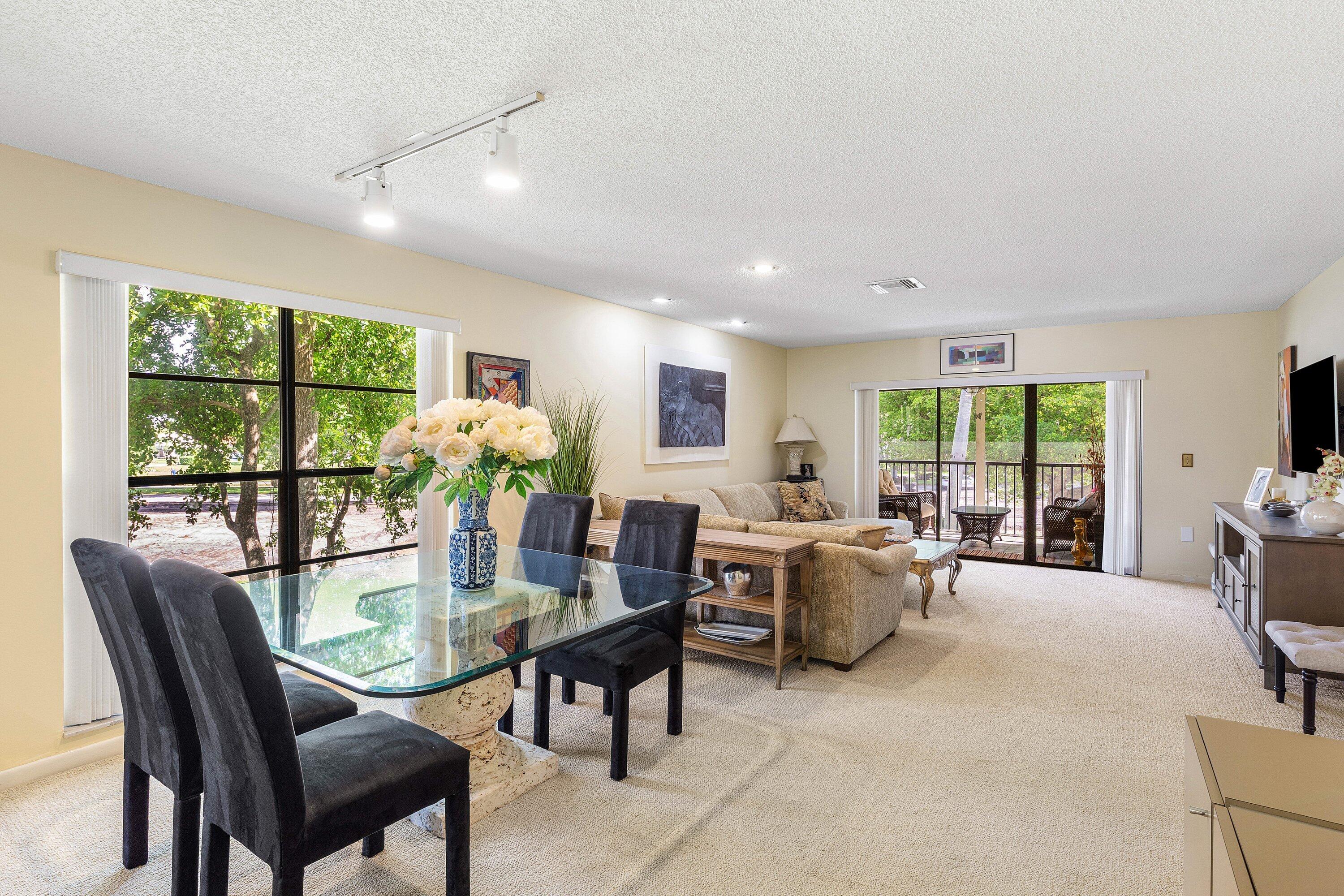 29 Stratford Lane West Unit B
