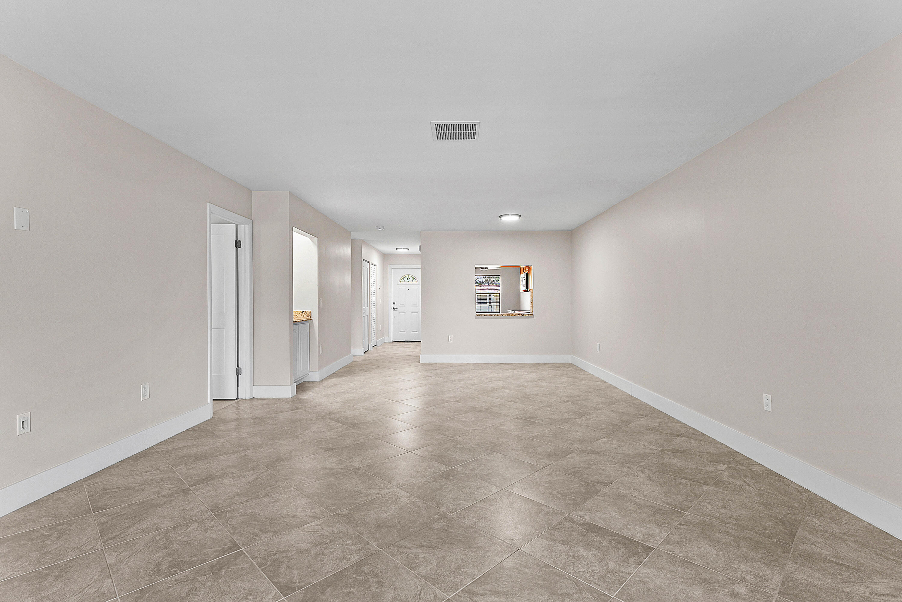 24 Stratford Drive E Unit F