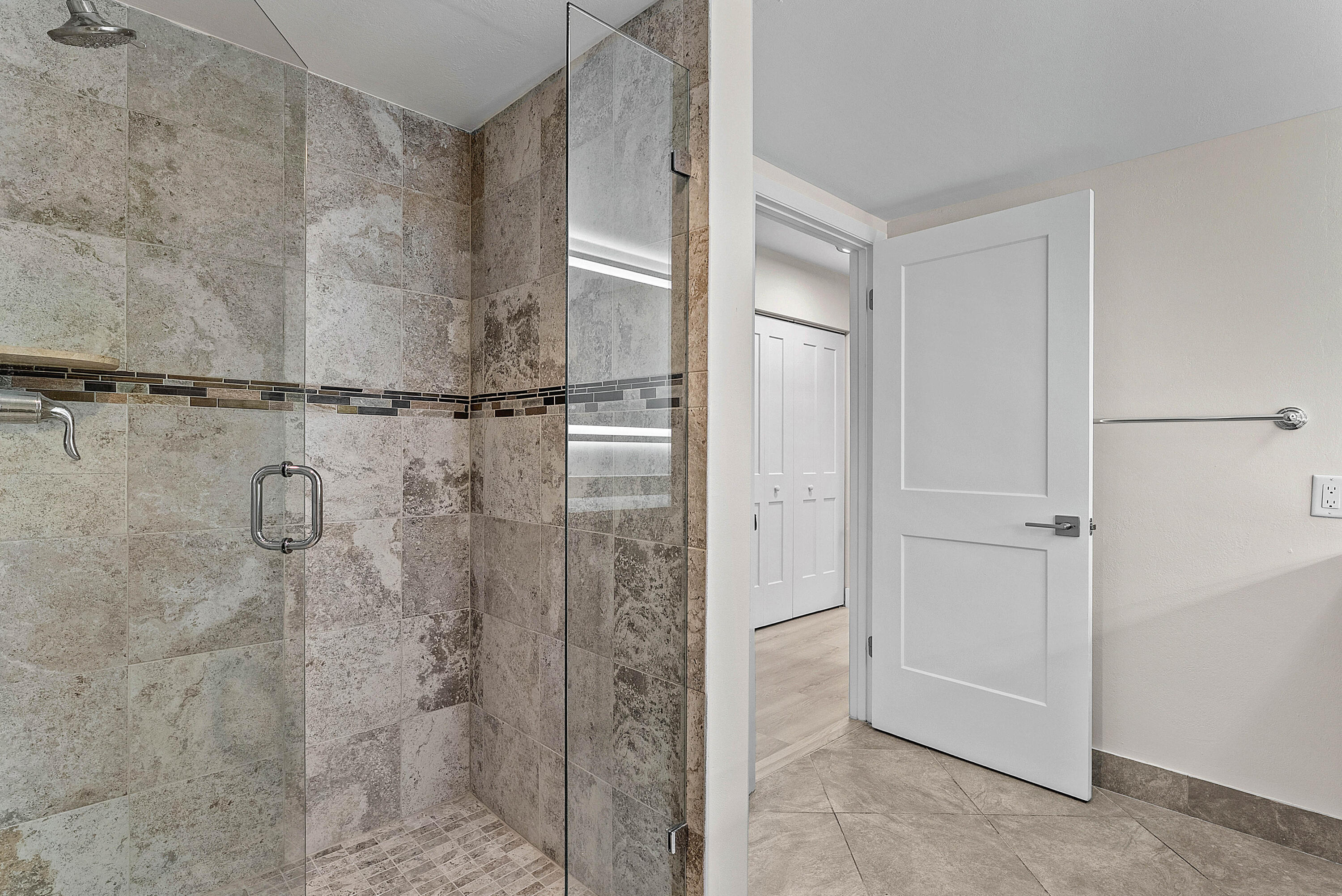 24 Stratford Drive E Unit F