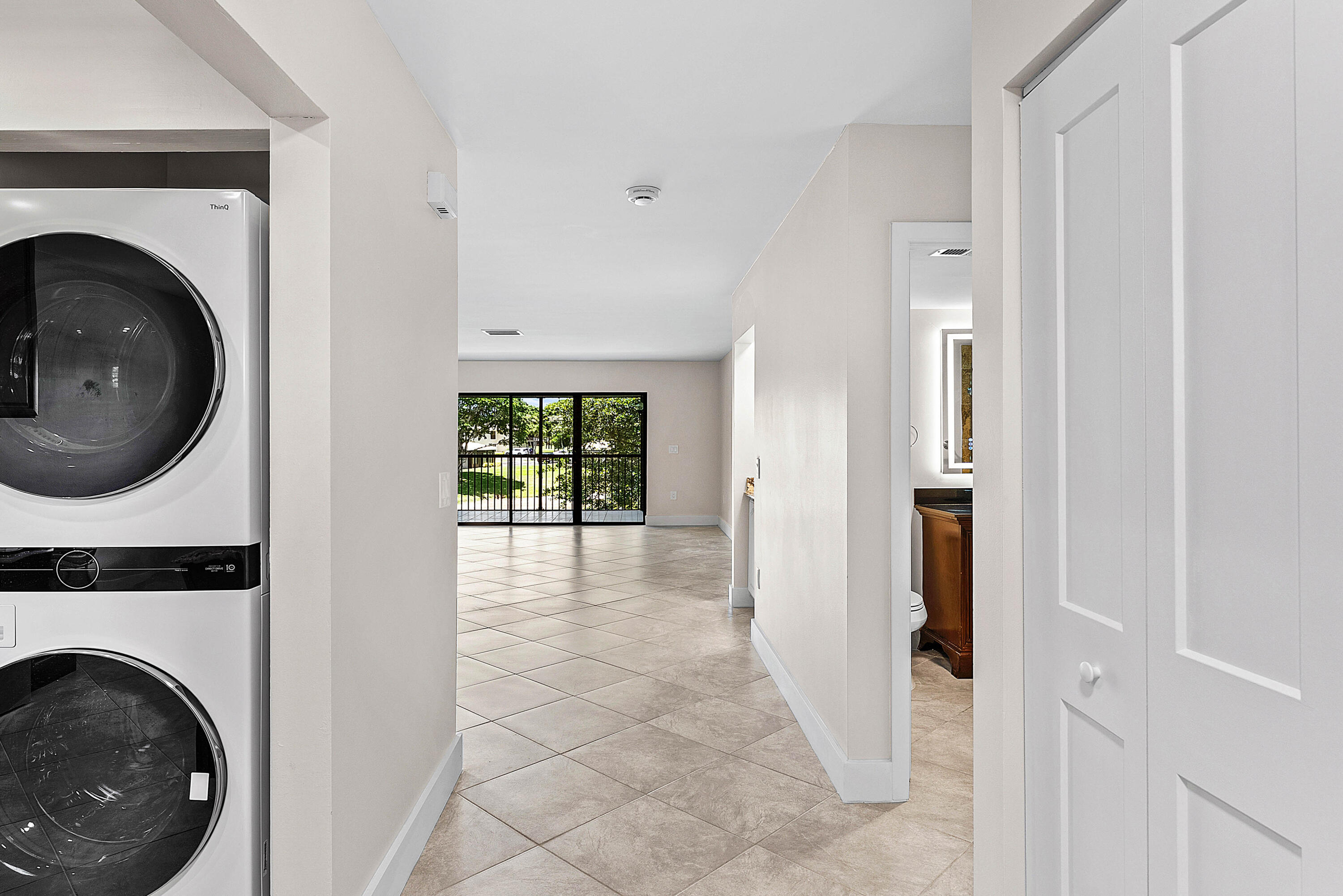 24 Stratford Drive E Unit F