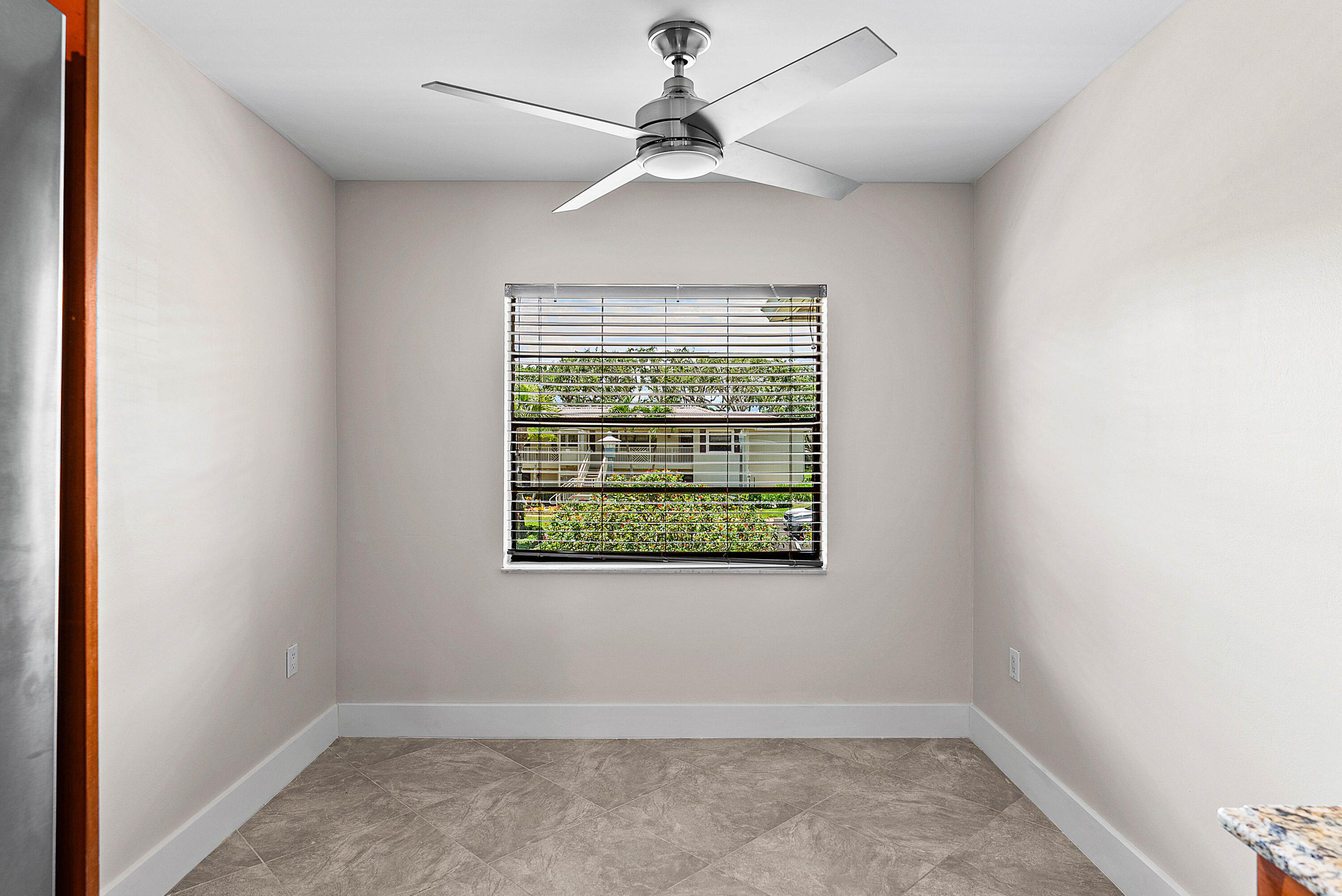 24 Stratford Drive E Unit F