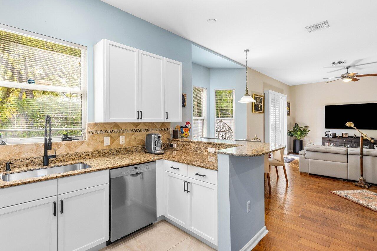 1875 Highland Grove Drive