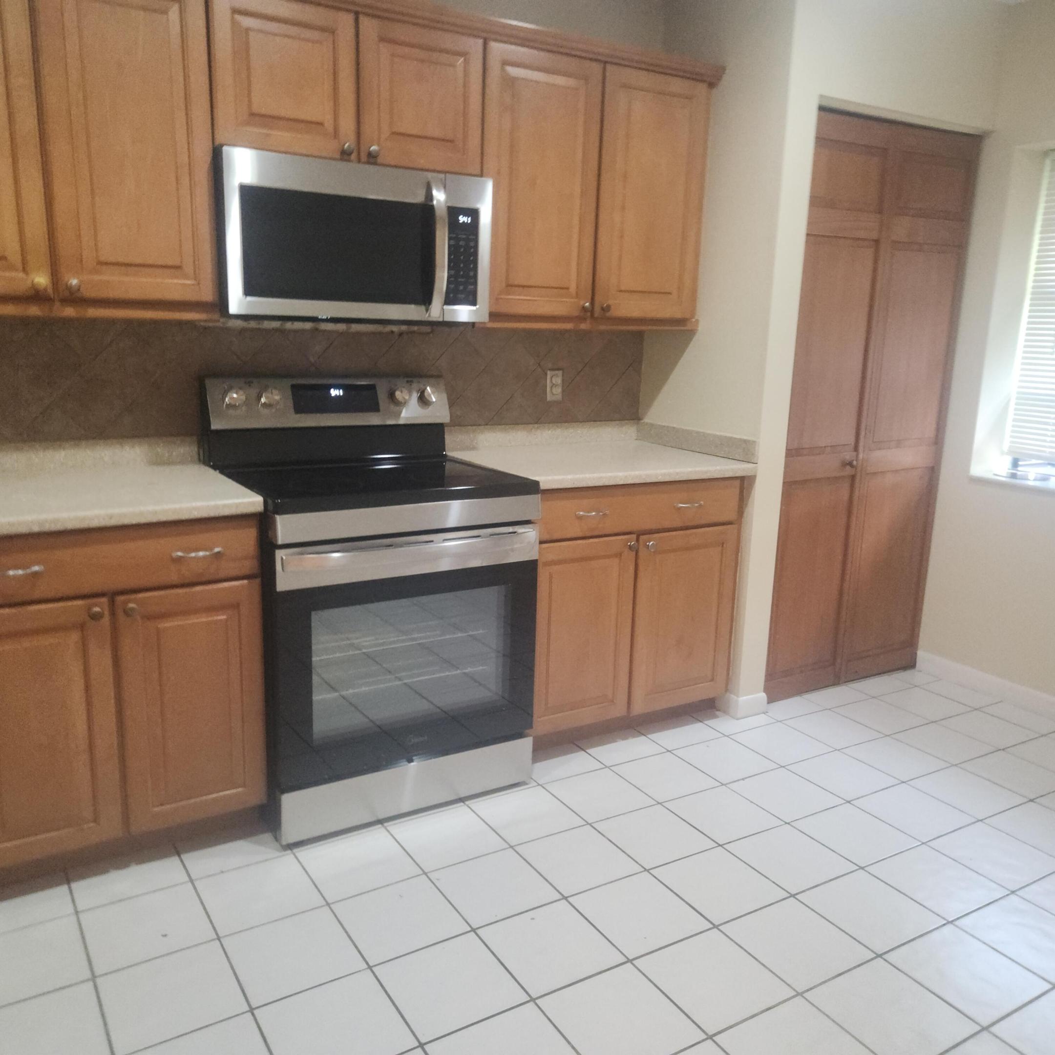 63 Meadows Drive 6-c