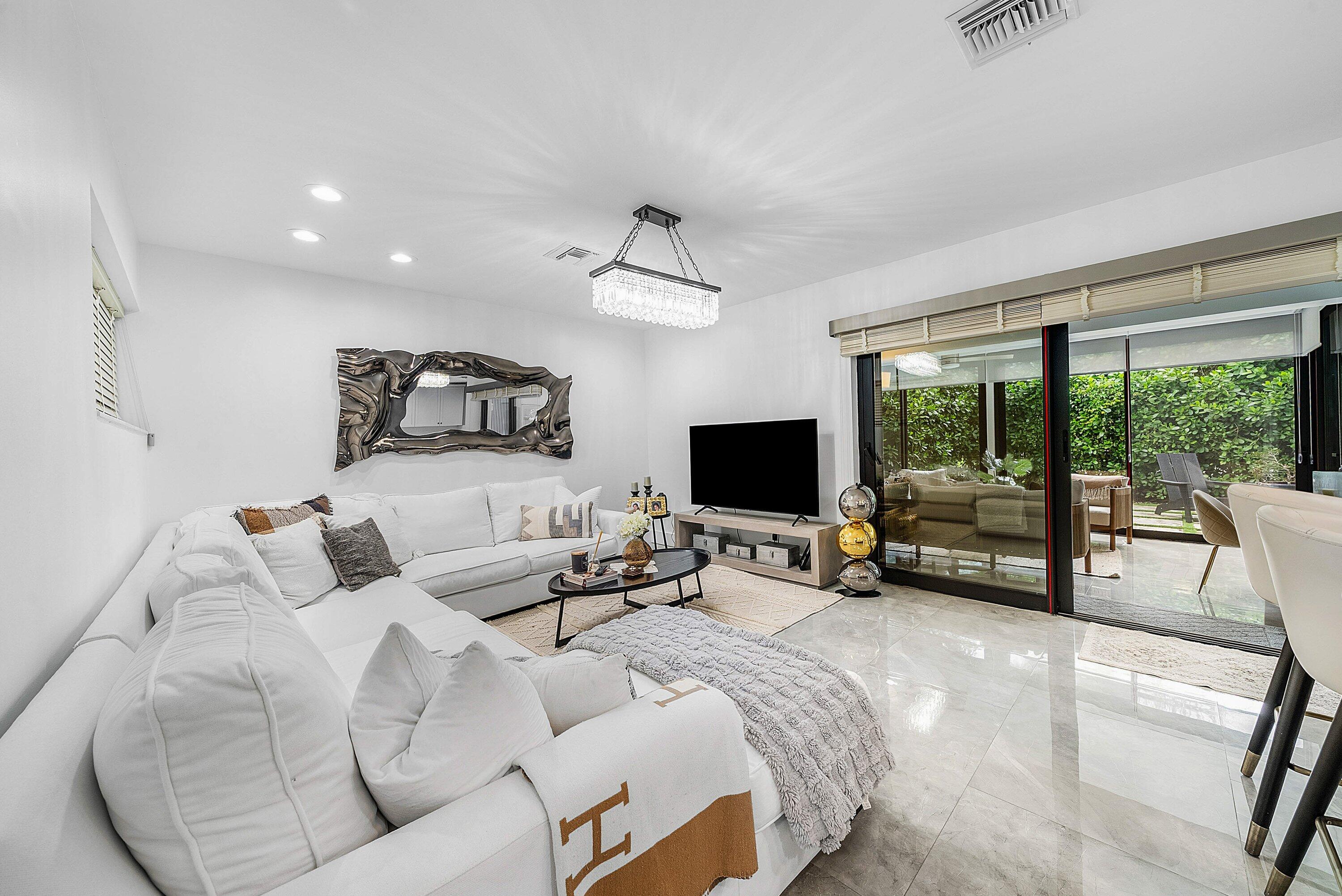 20797 Cabrillo Way