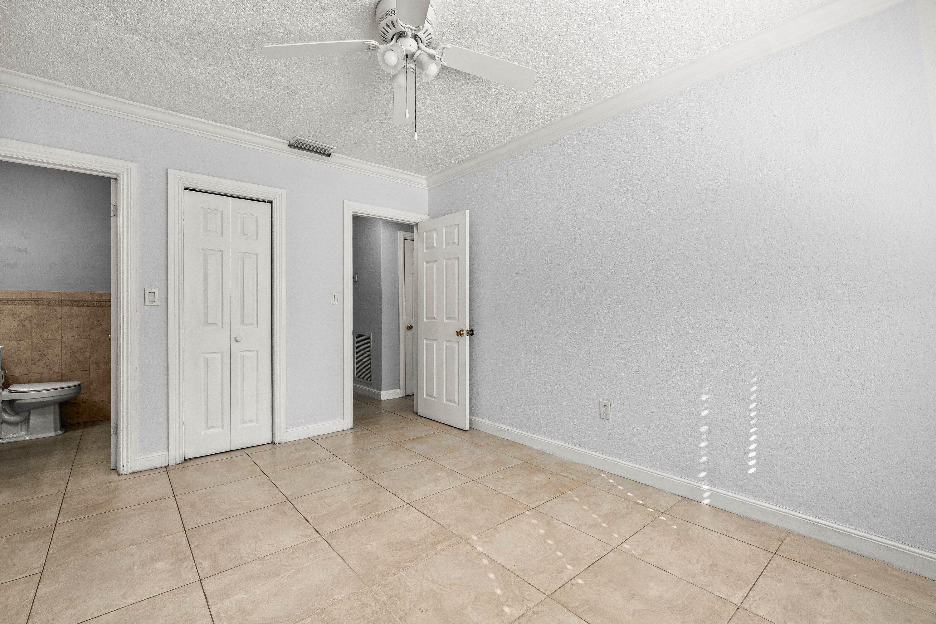 200 SW 7th Street 3