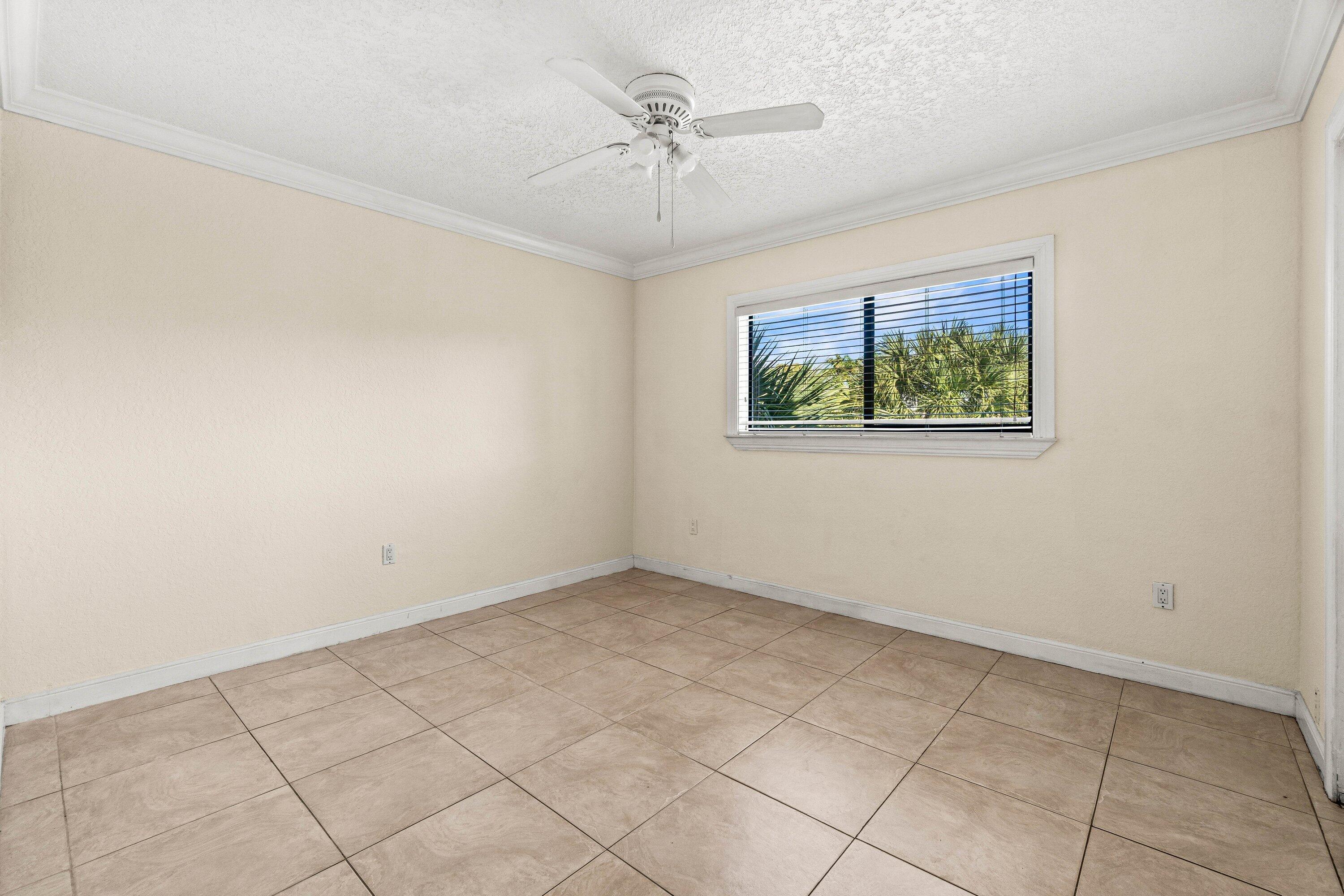 200 SW 7th Street 3