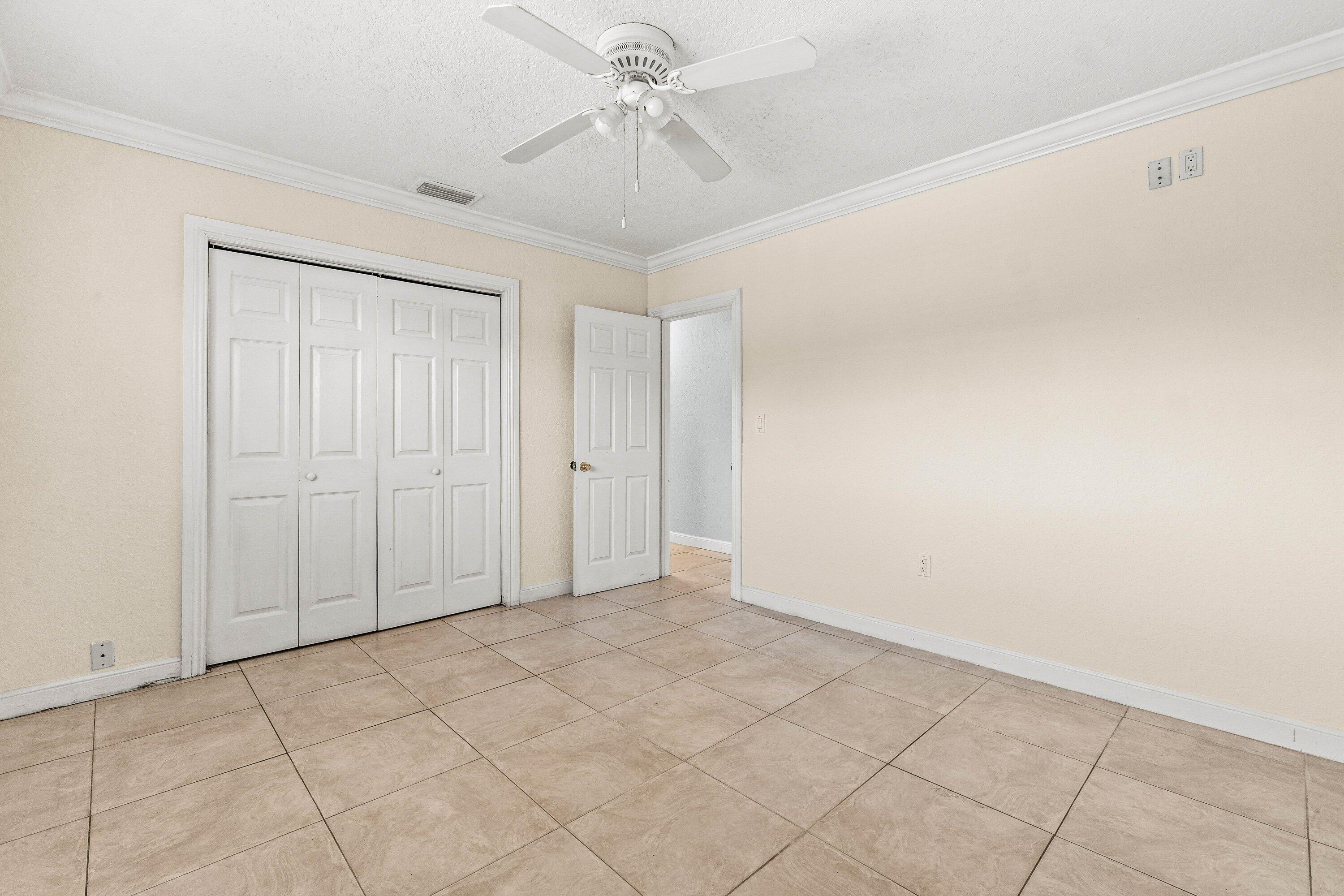 200 SW 7th Street 3