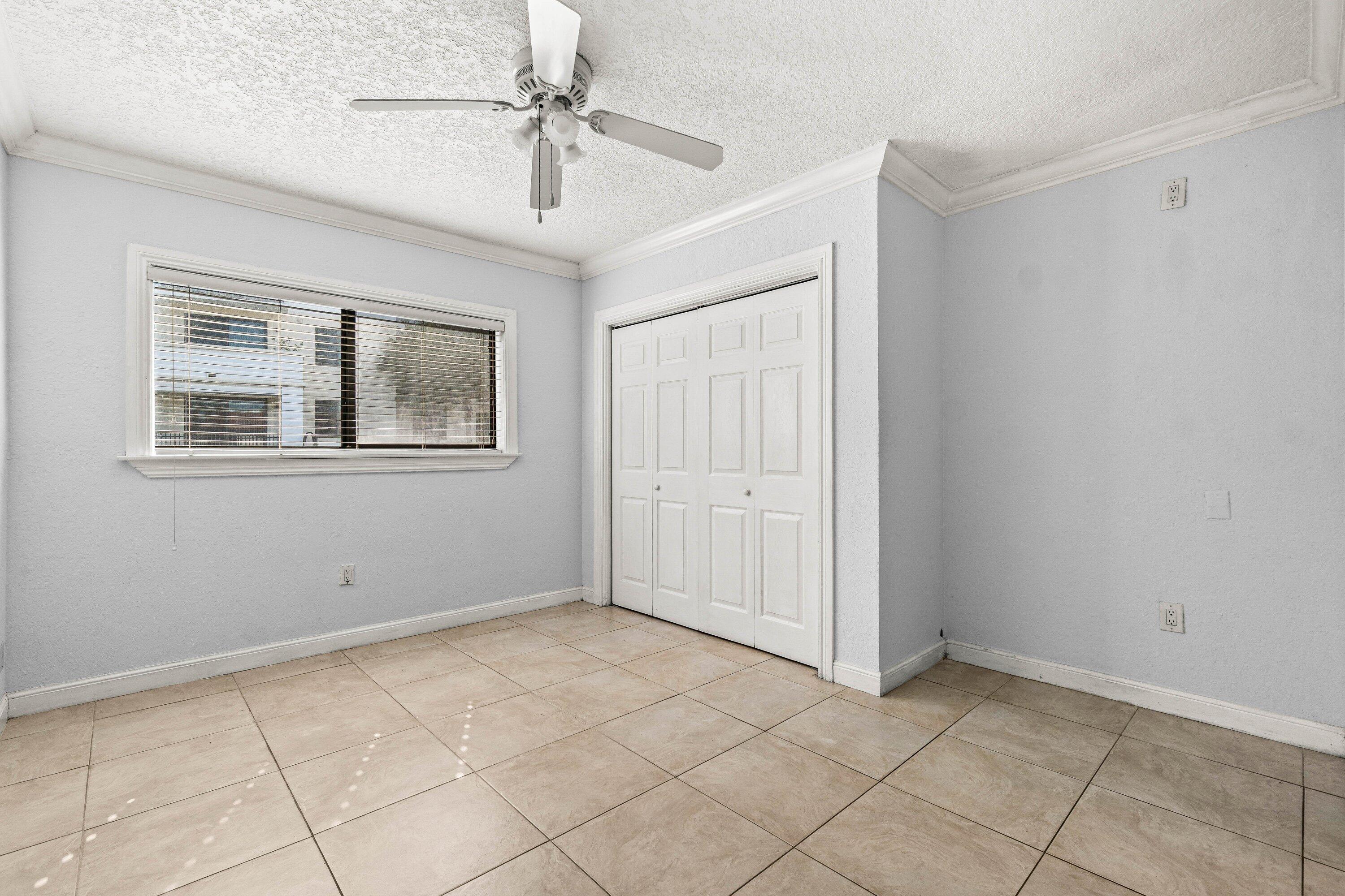 200 SW 7th Street 3