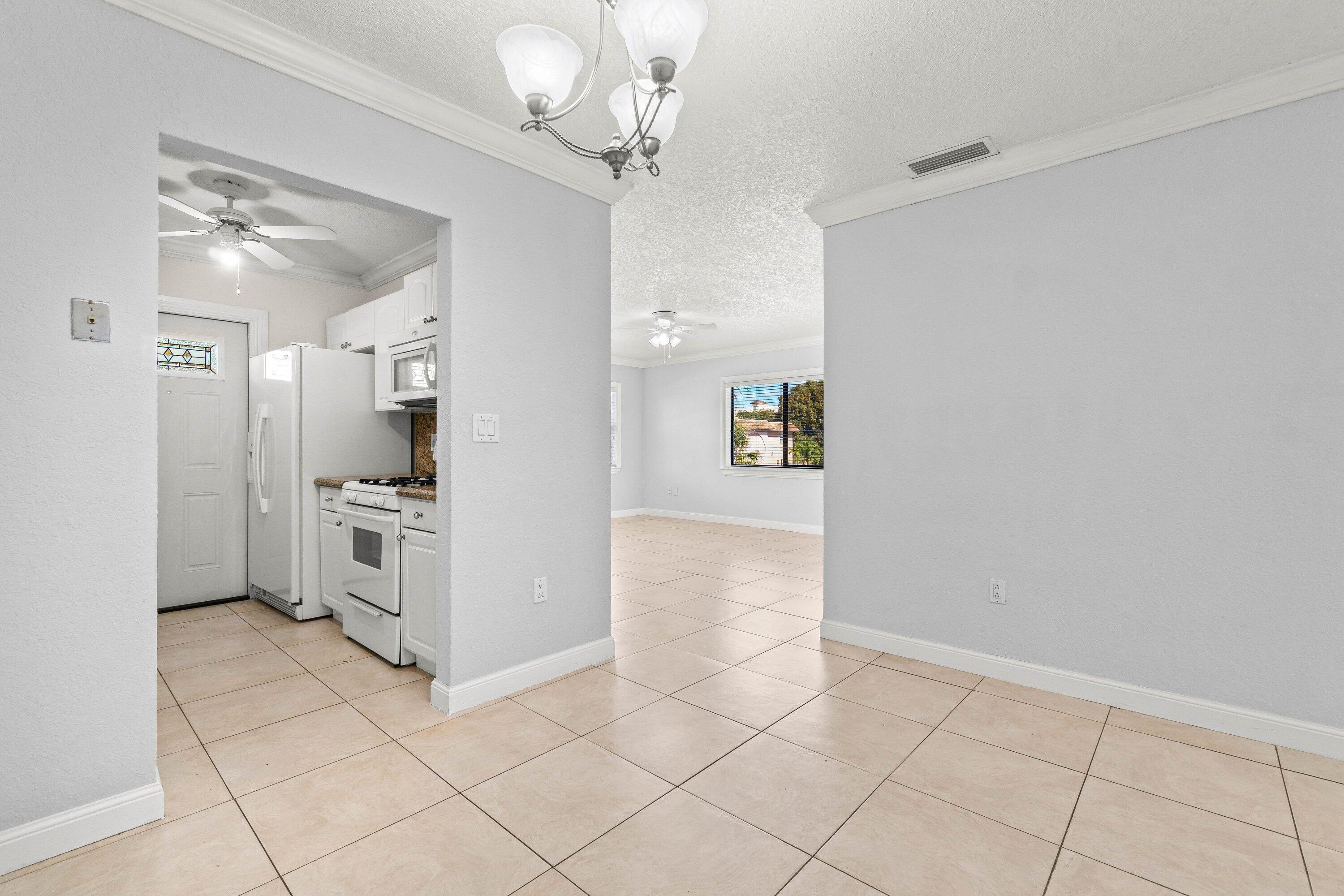 200 SW 7th Street 3