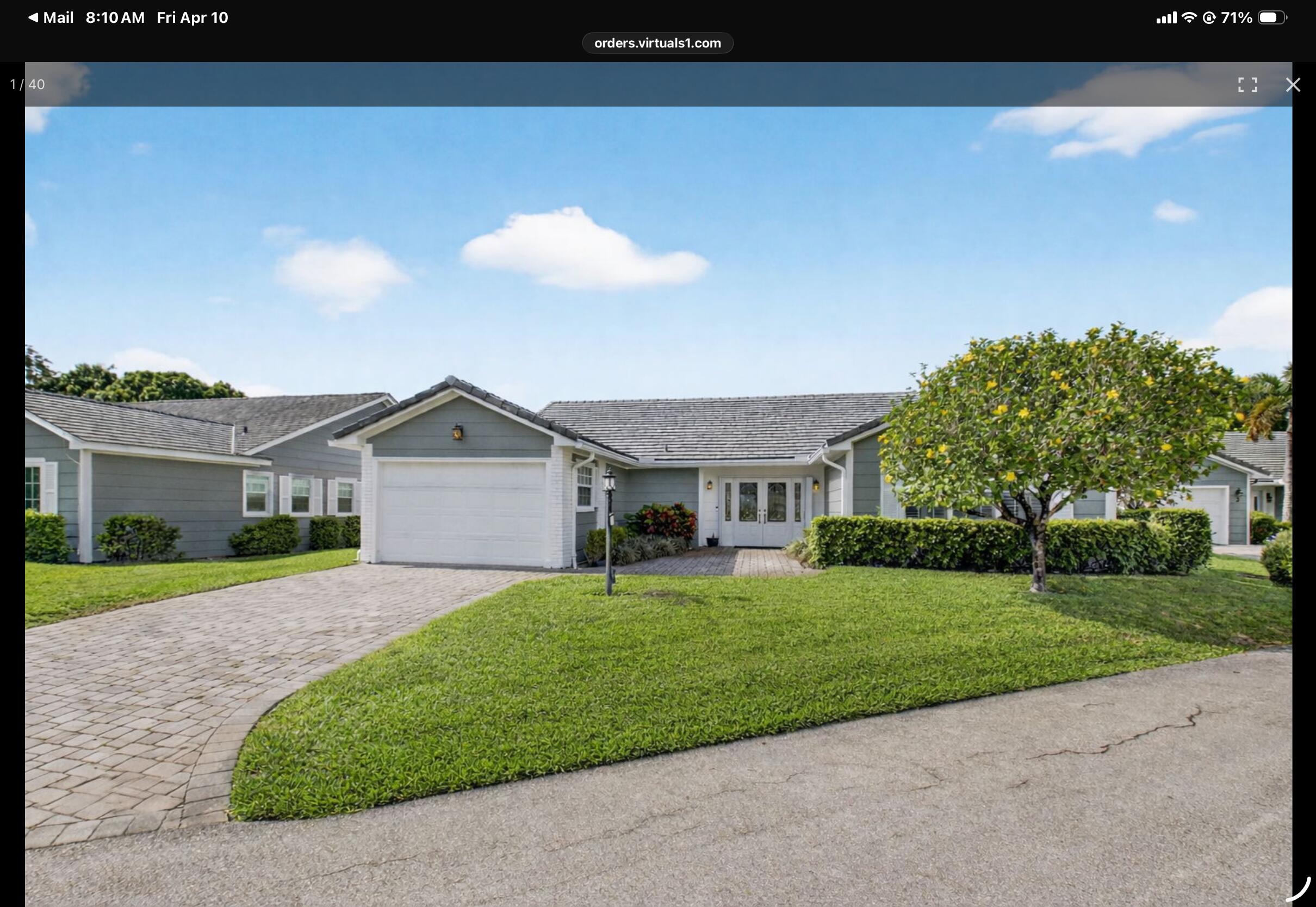 2 Holly Drive