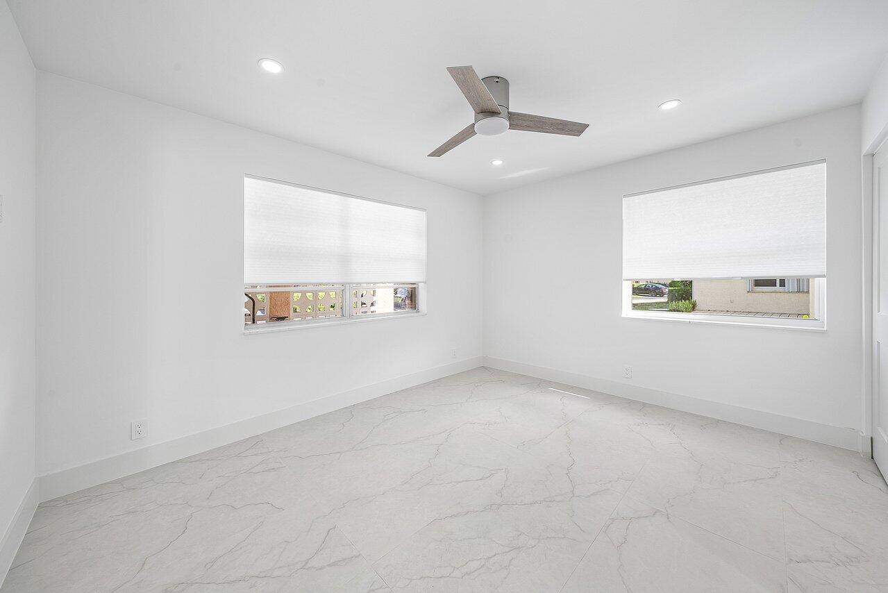 1541 NW 20th Avenue 101