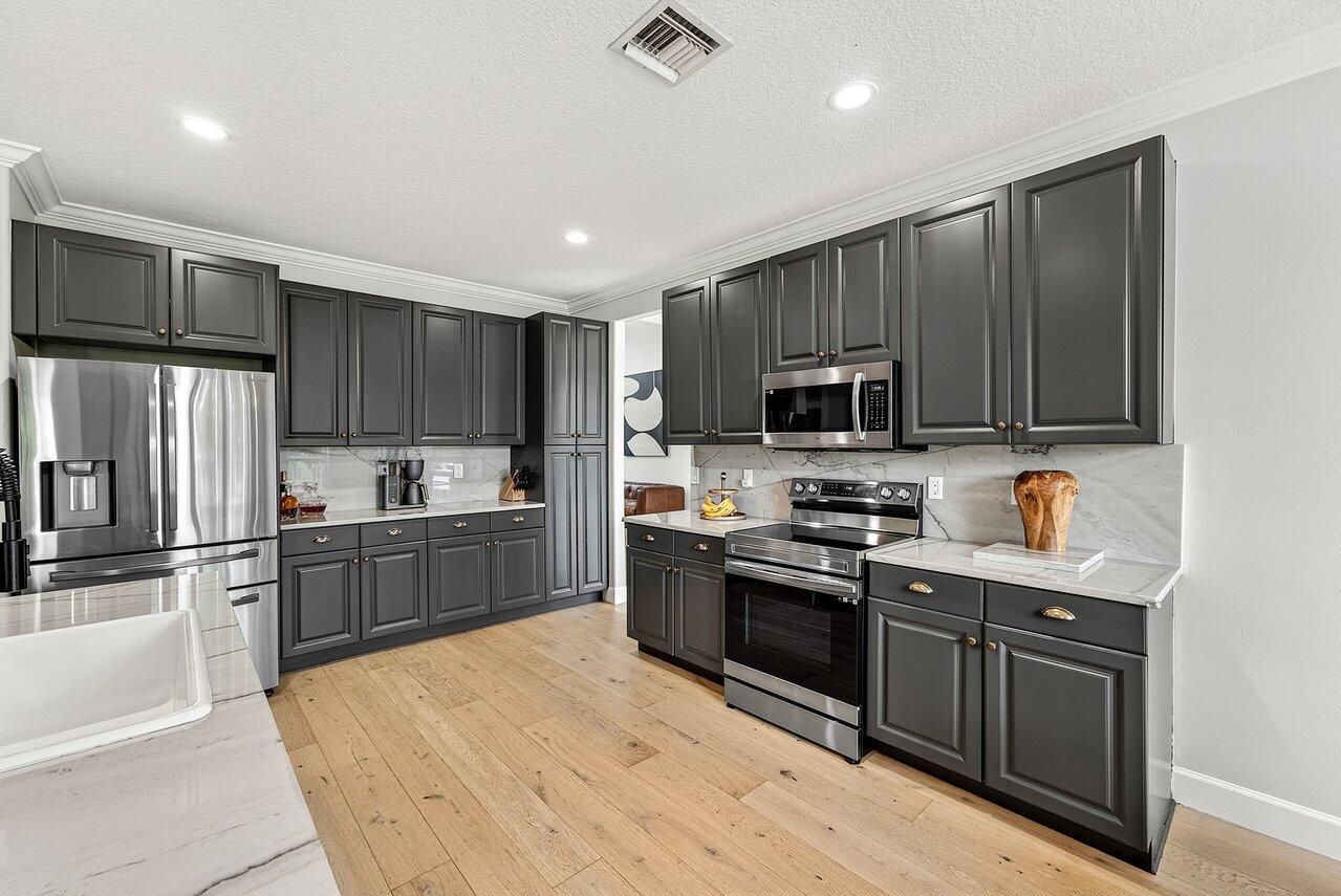 12118 Colony Preserve Drive