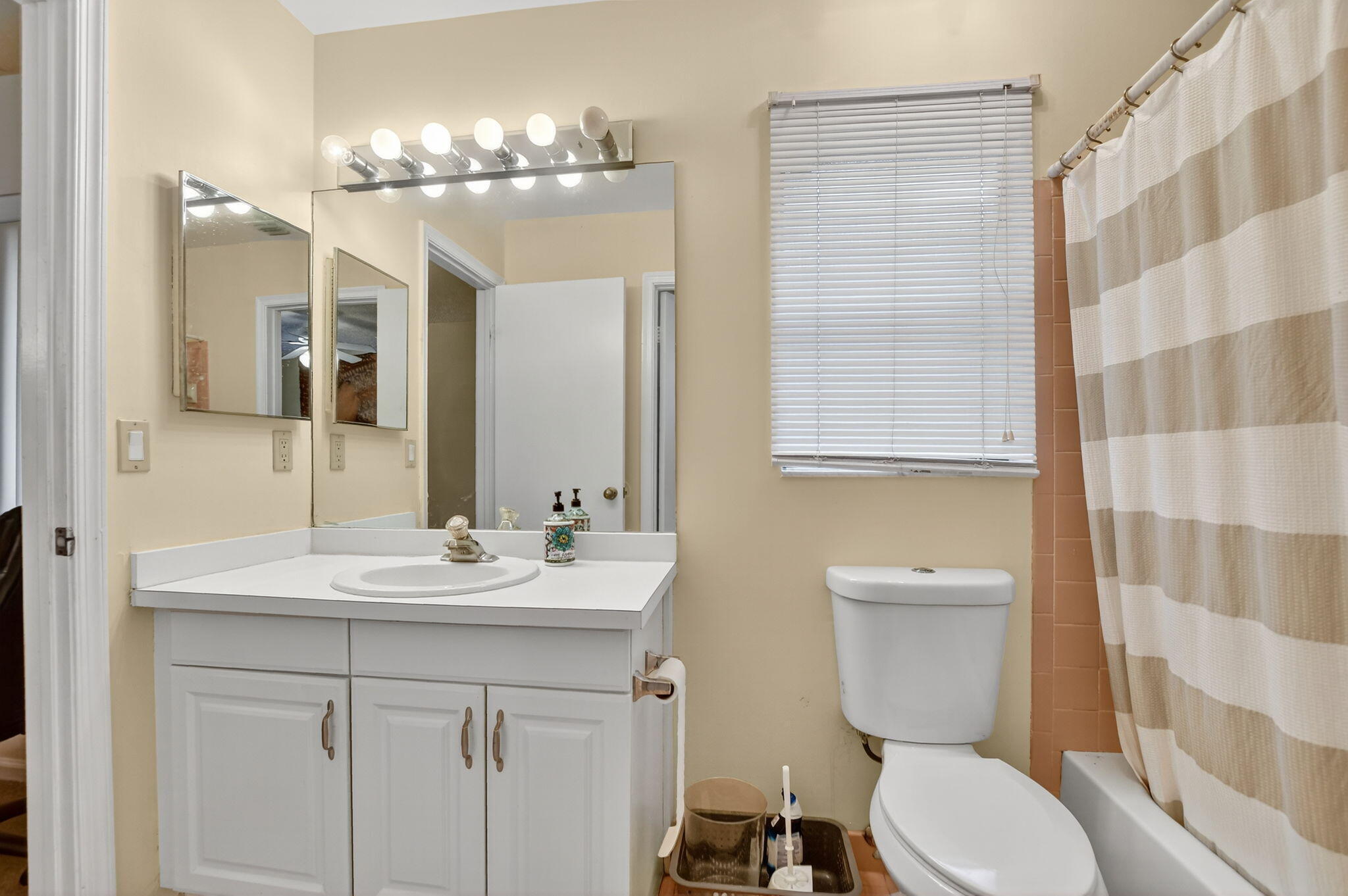 20803 Cabrillo Way
