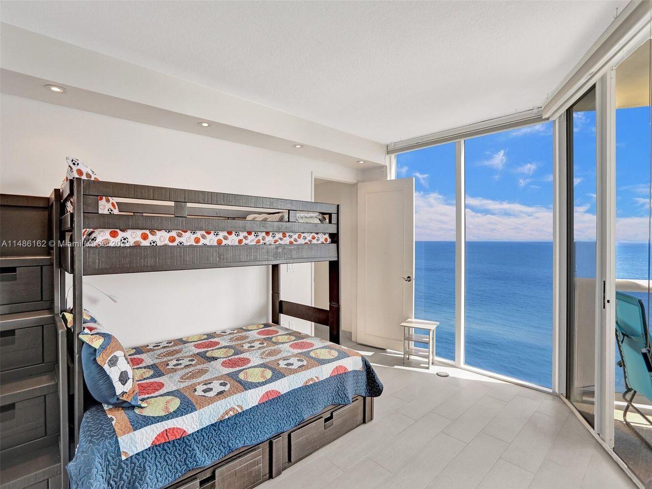 17555 Collins Avenue 1805