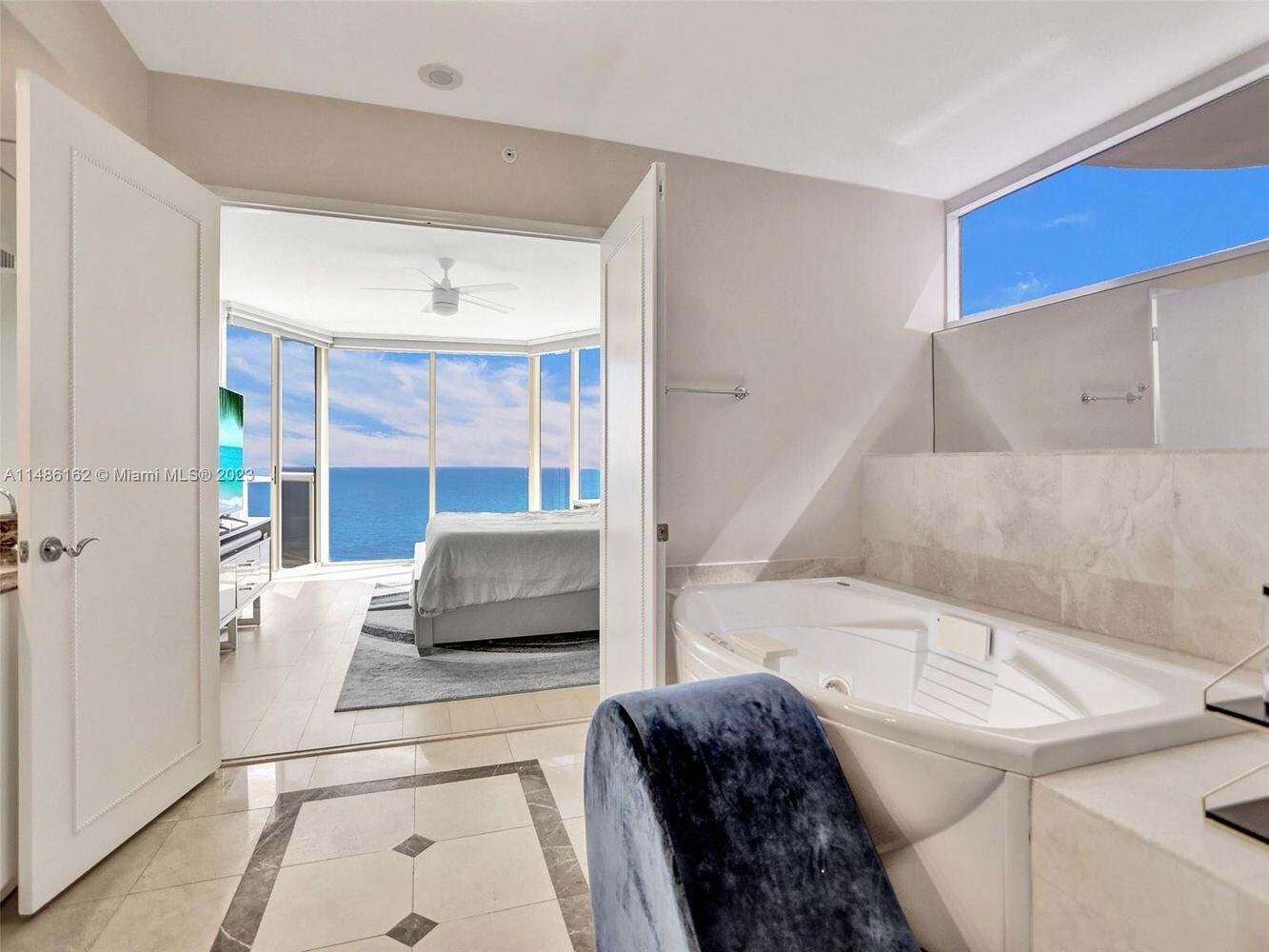 17555 Collins Avenue 1805