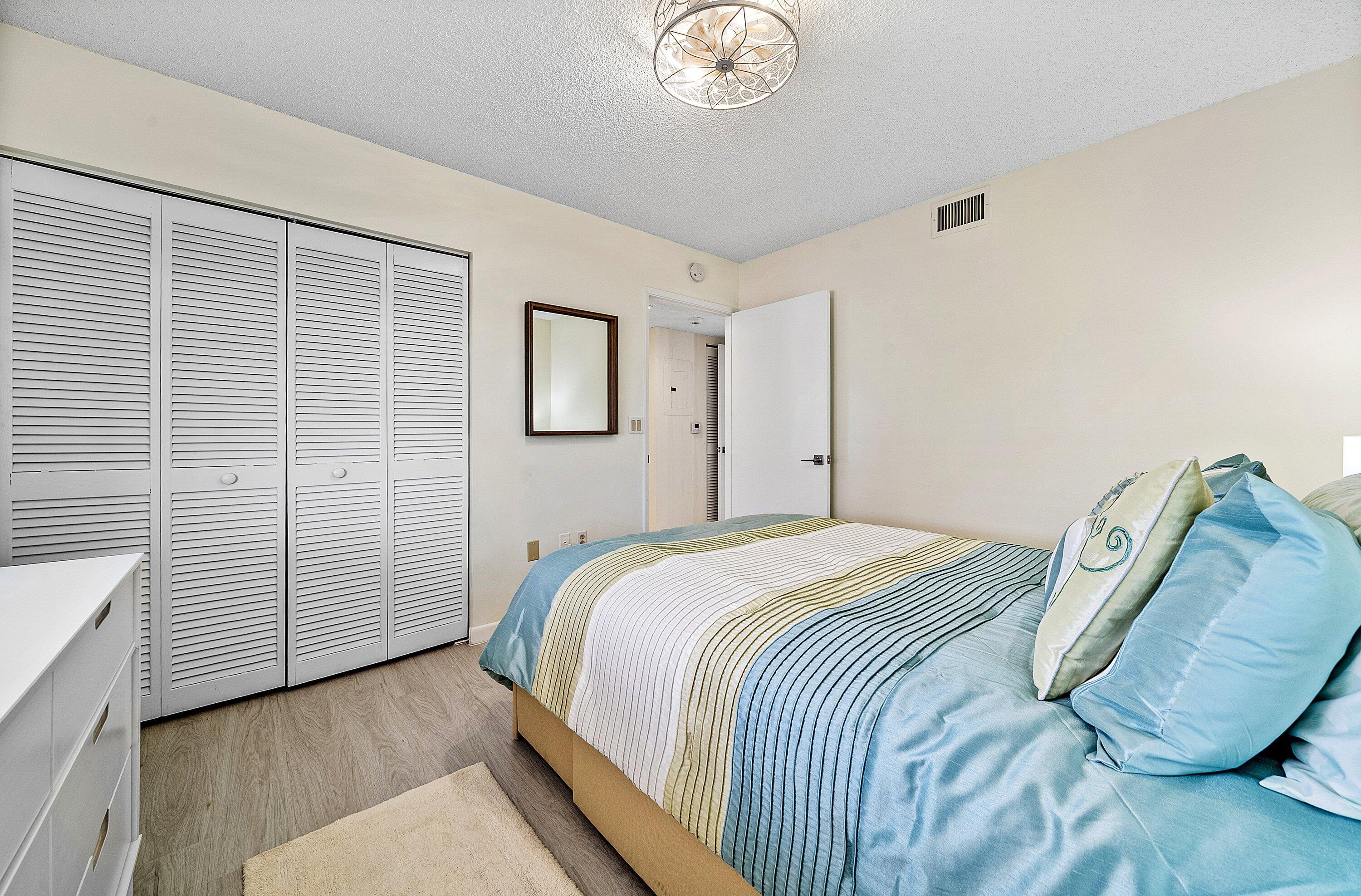 6065 Pointe Regal Circle