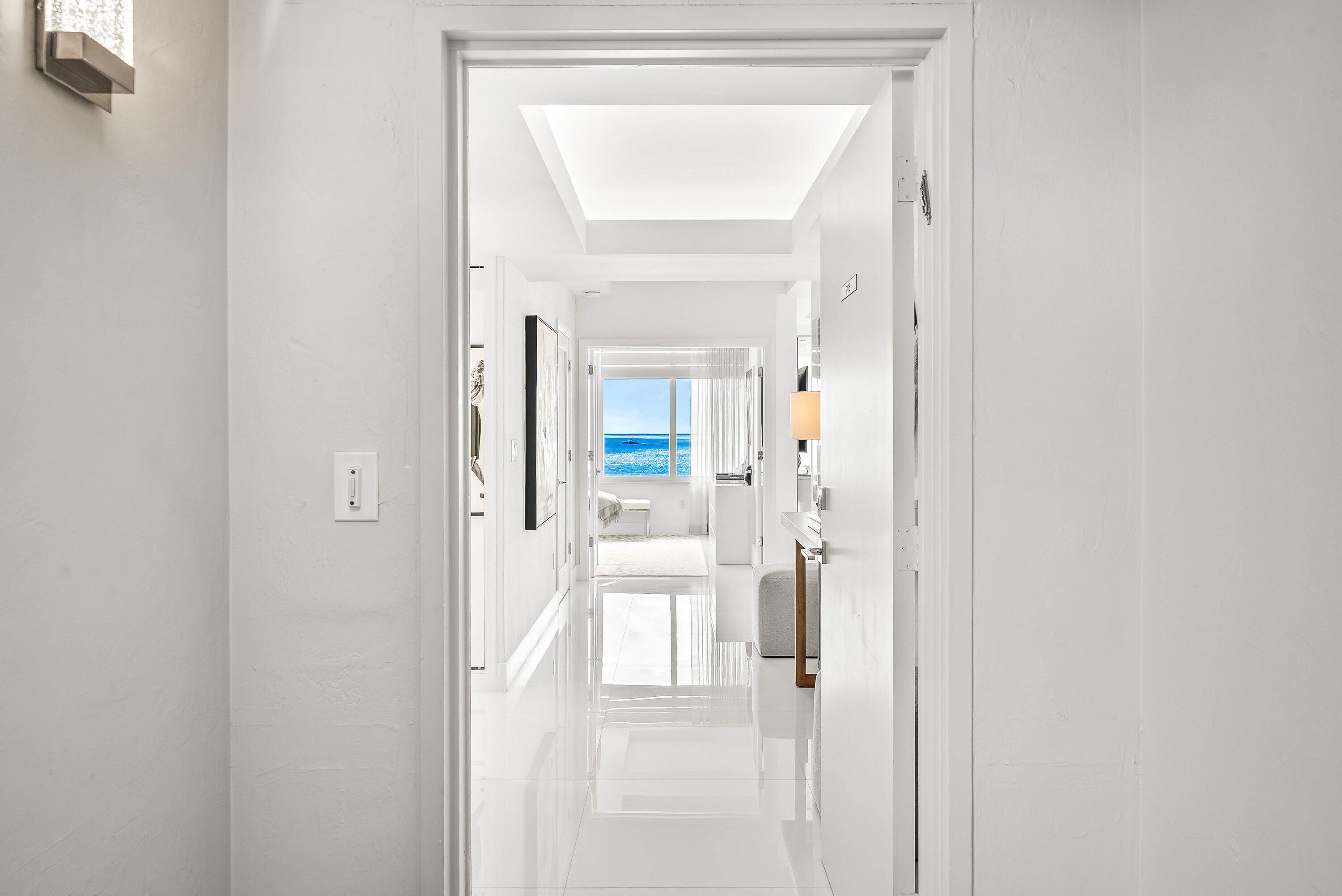 700 S Ocean Boulevard 705